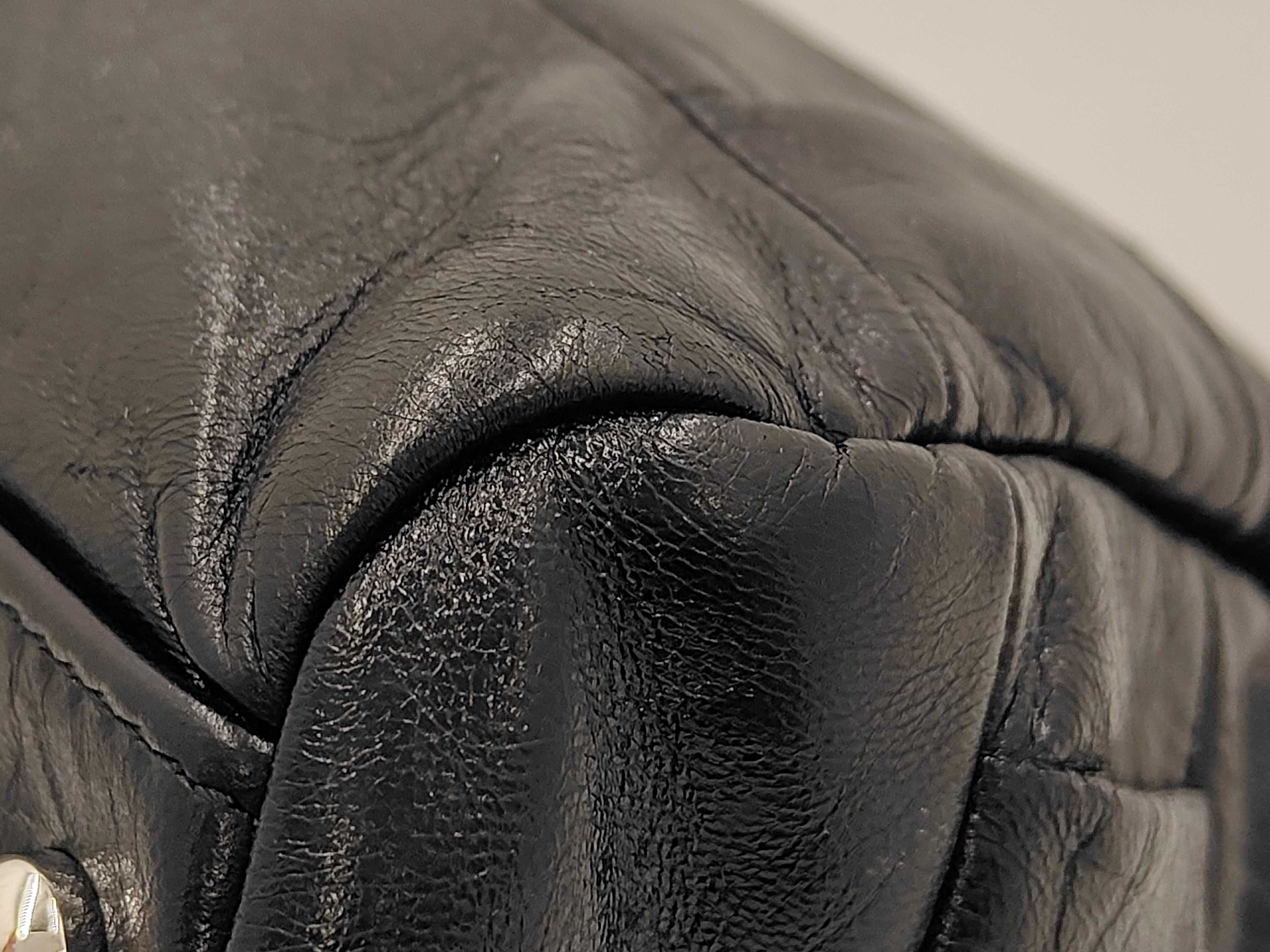 2.55 Shoulder Bag with Serial Number 14057532 — view 4