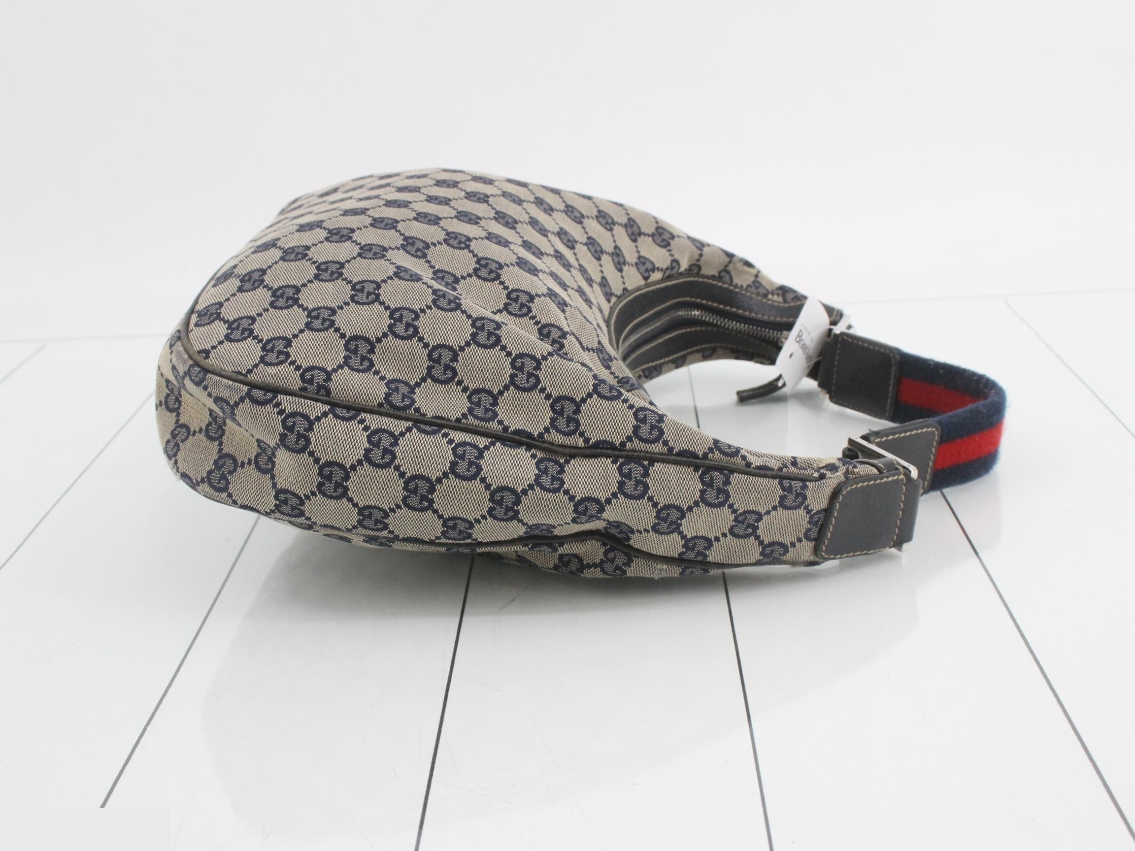 GG Canvas (Bag) - Shoulder Bag — view 3