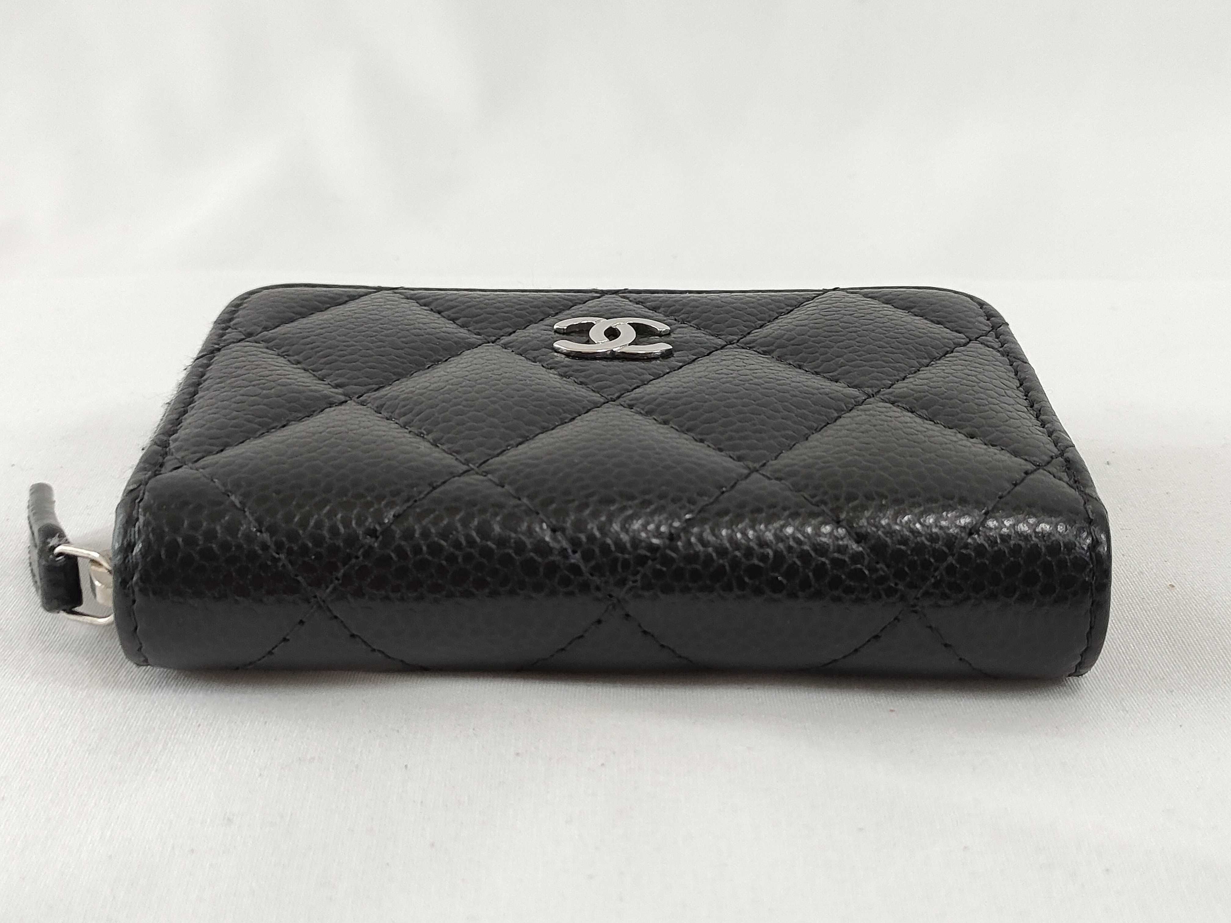caviar skin card case — view 3
