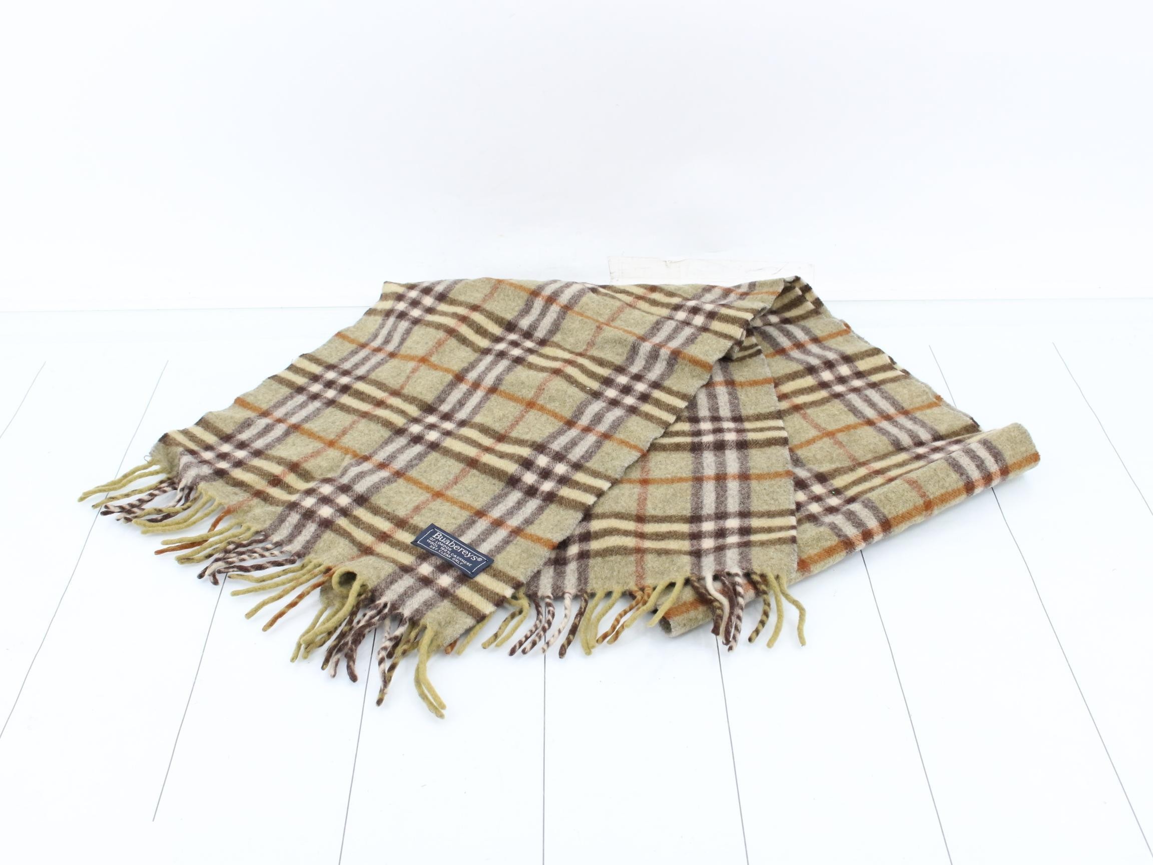 Other lines: Small items, accessories, and scarves — view 2