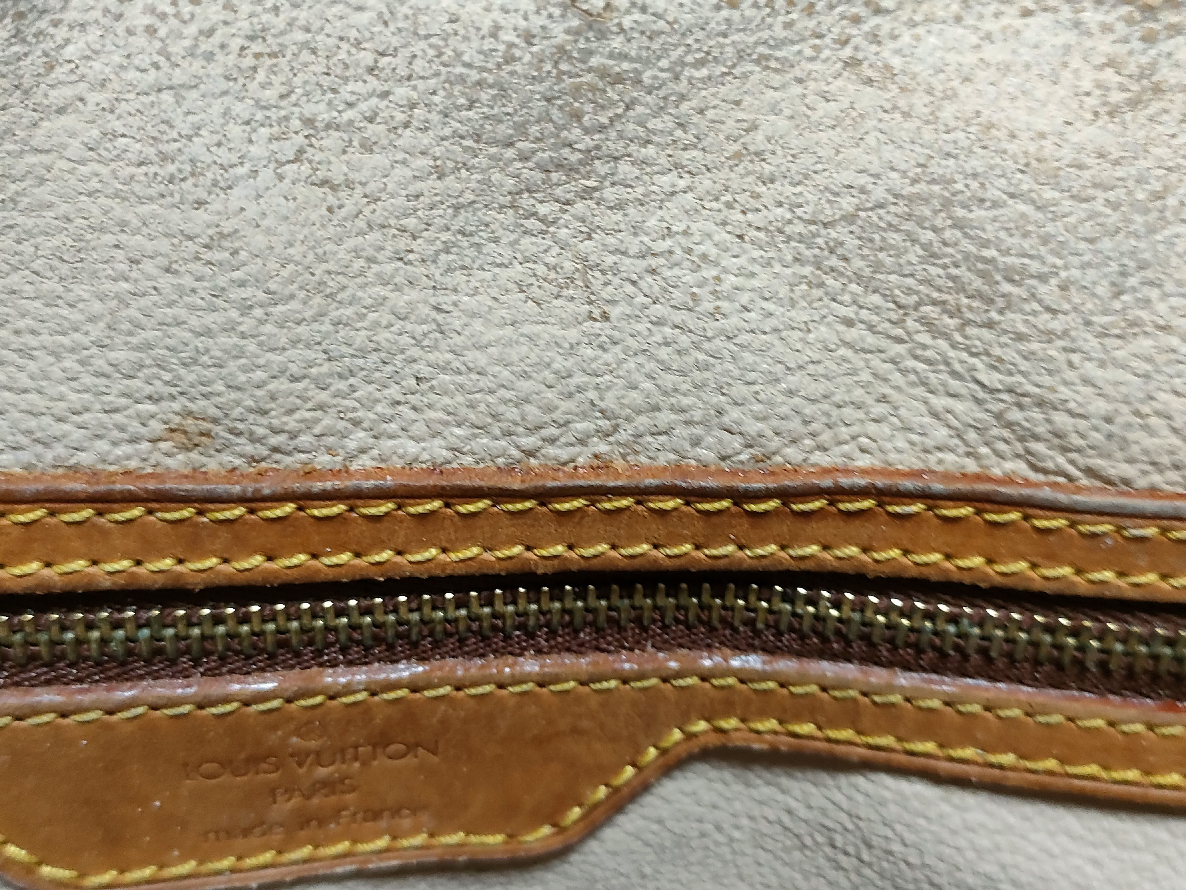 Monogram Bucket GM M42236 Tote Bag — view 11