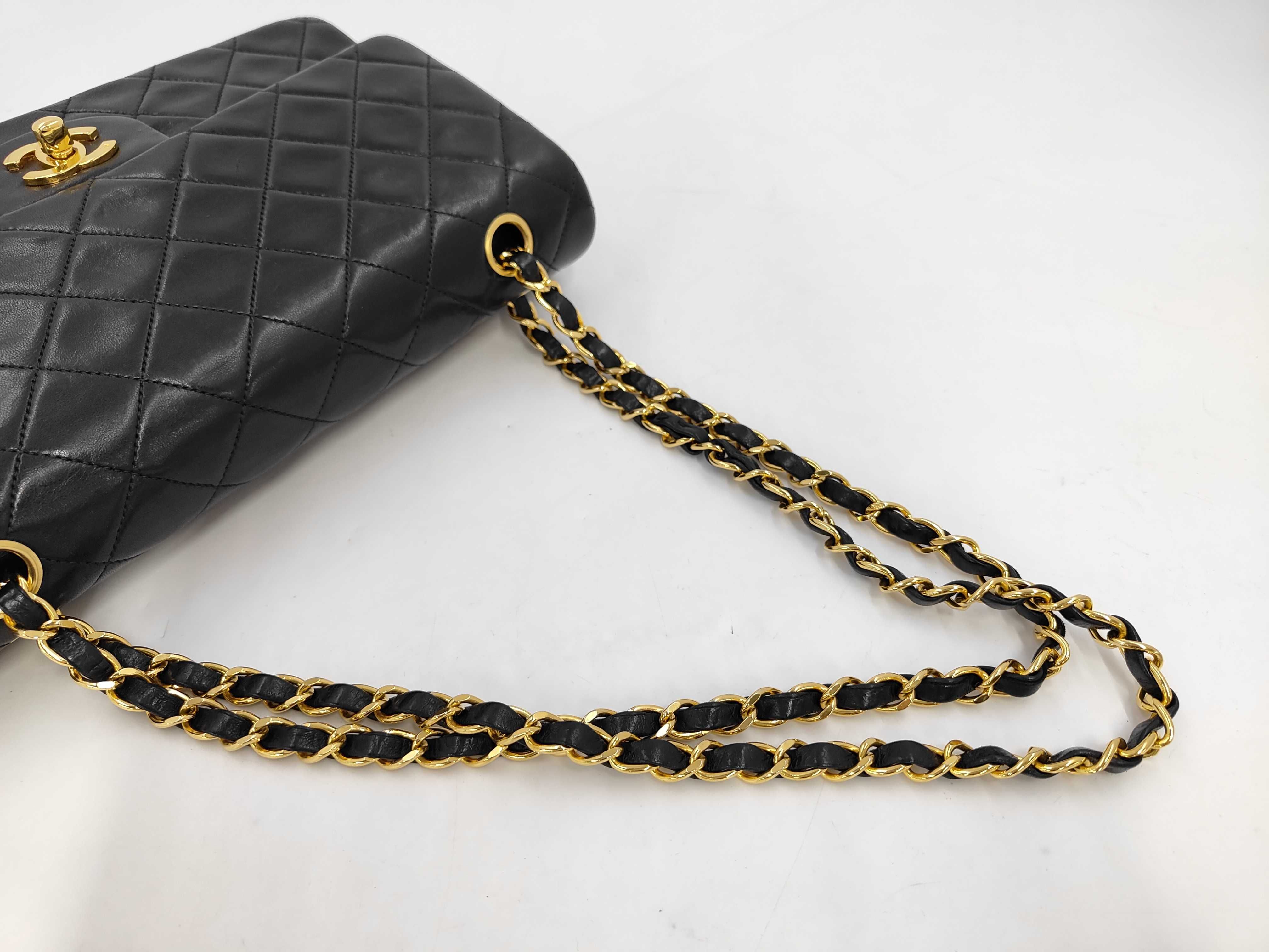 Matelassé 25 Lambskin Double Flap Double Chain Shoulder Bag — view 5