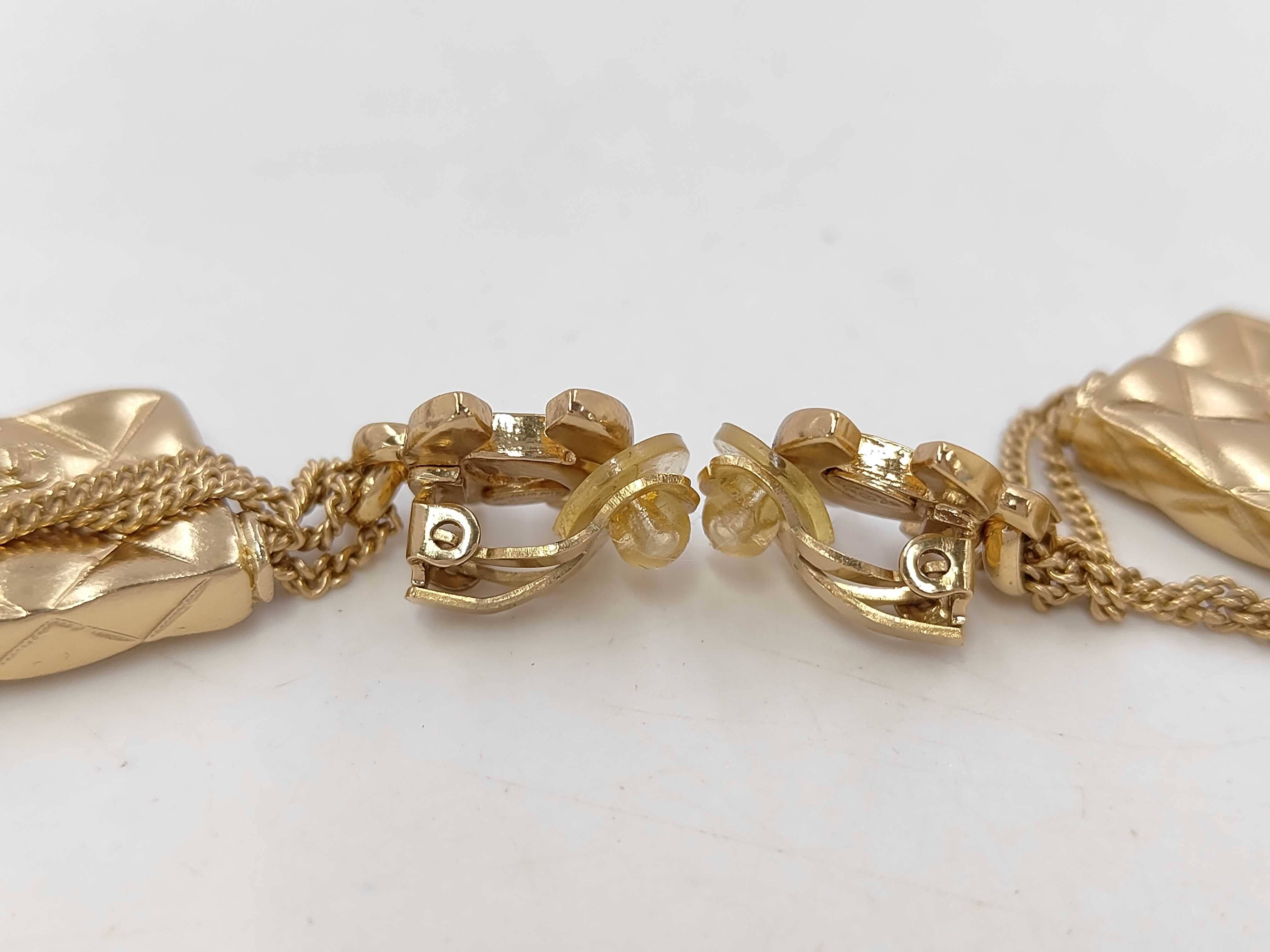 Matelassé motif earrings — view 3