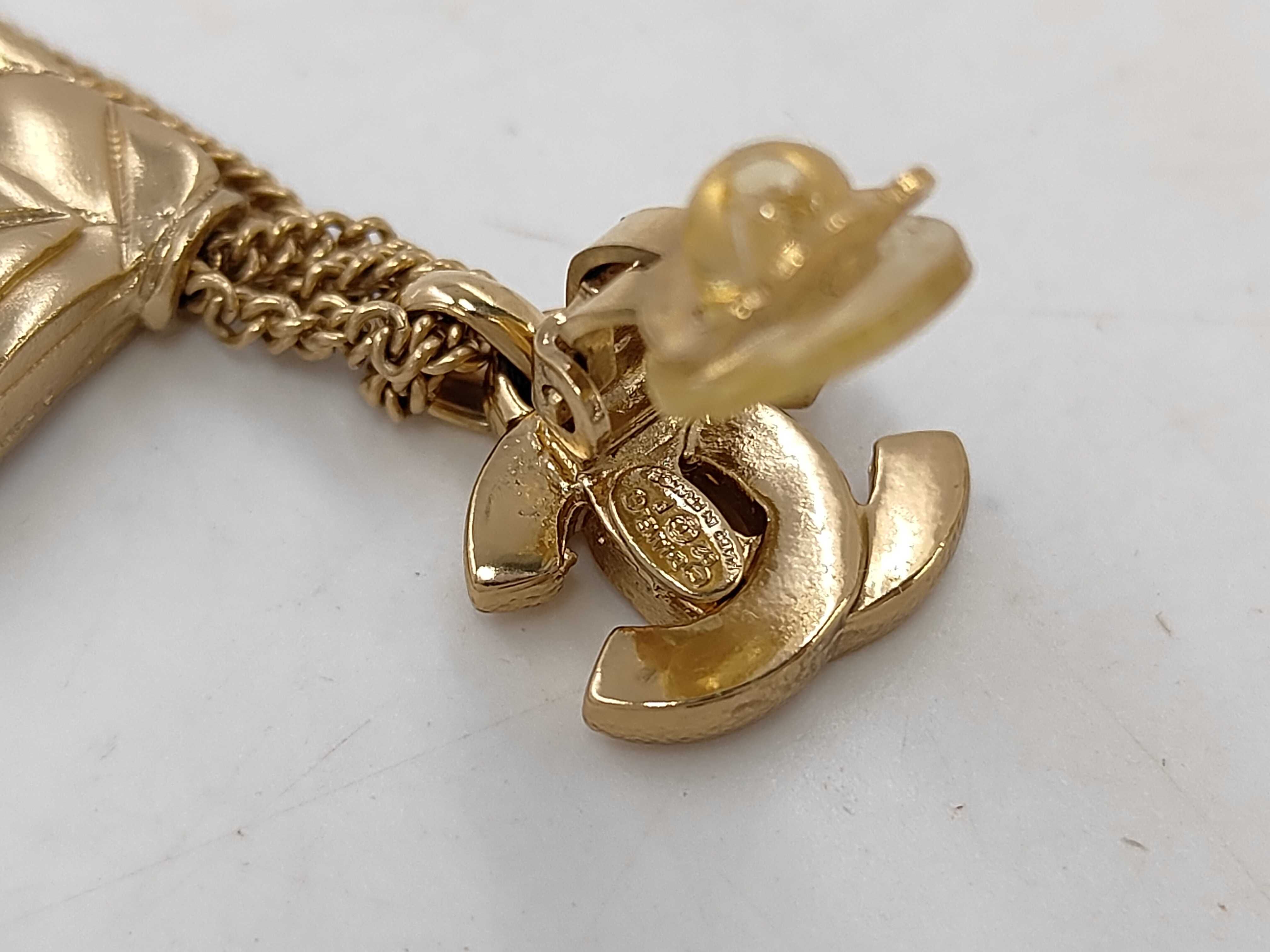 Matelassé motif earrings — view 5