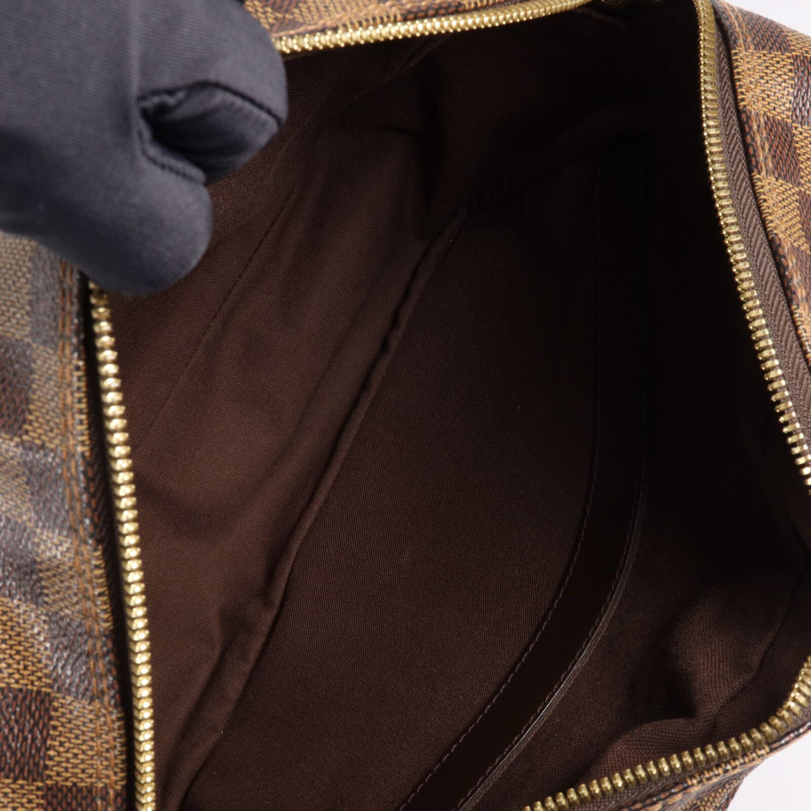 Damier Naviglio Shoulder Bag Brown Shoulder Bag N 45255 — view 5