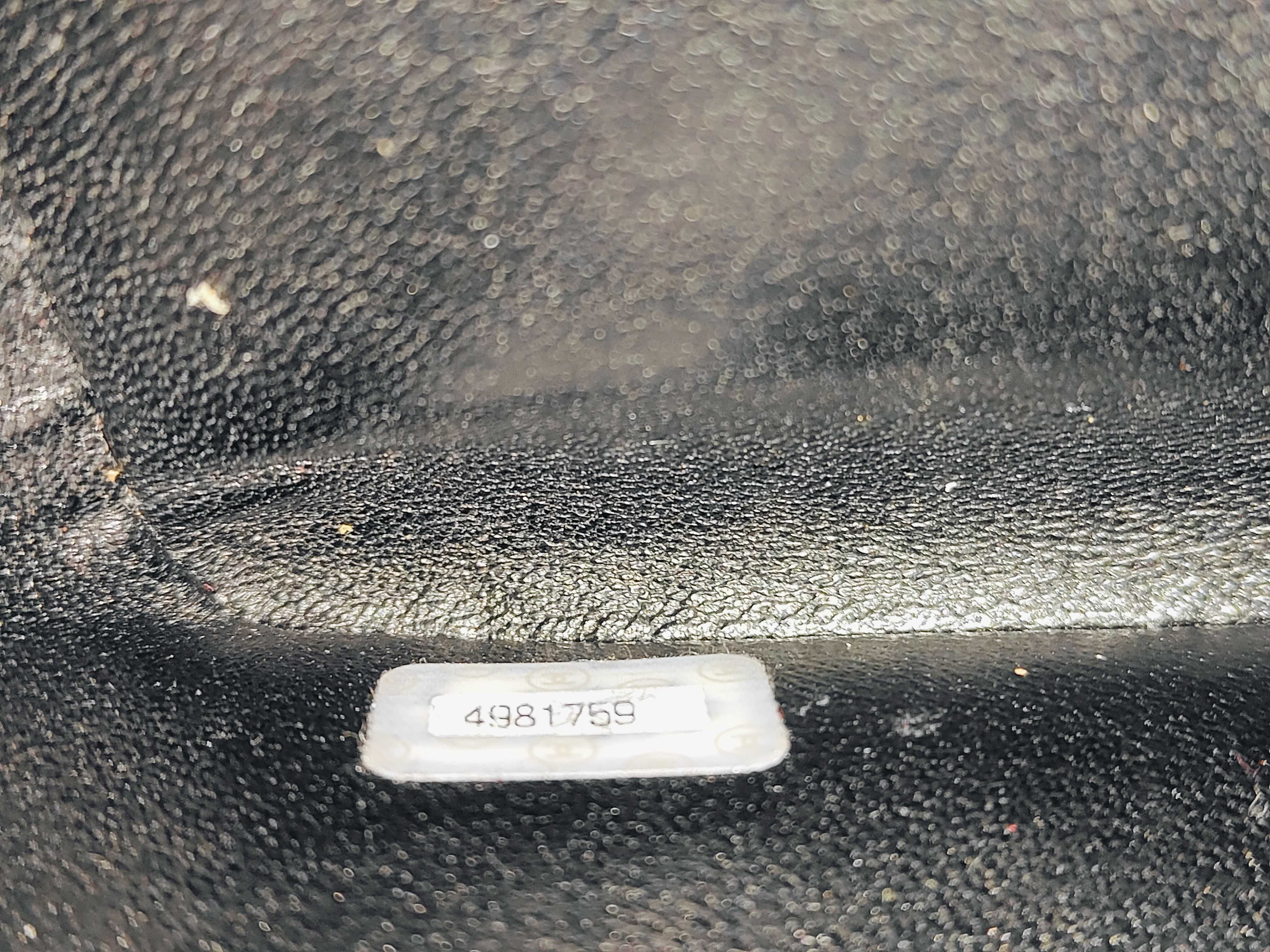 Matelassé Reissue Tote Bag, Patent Leather, Black, Gold Hardware, with original seal, serial number 4, 4981759. — view 12
