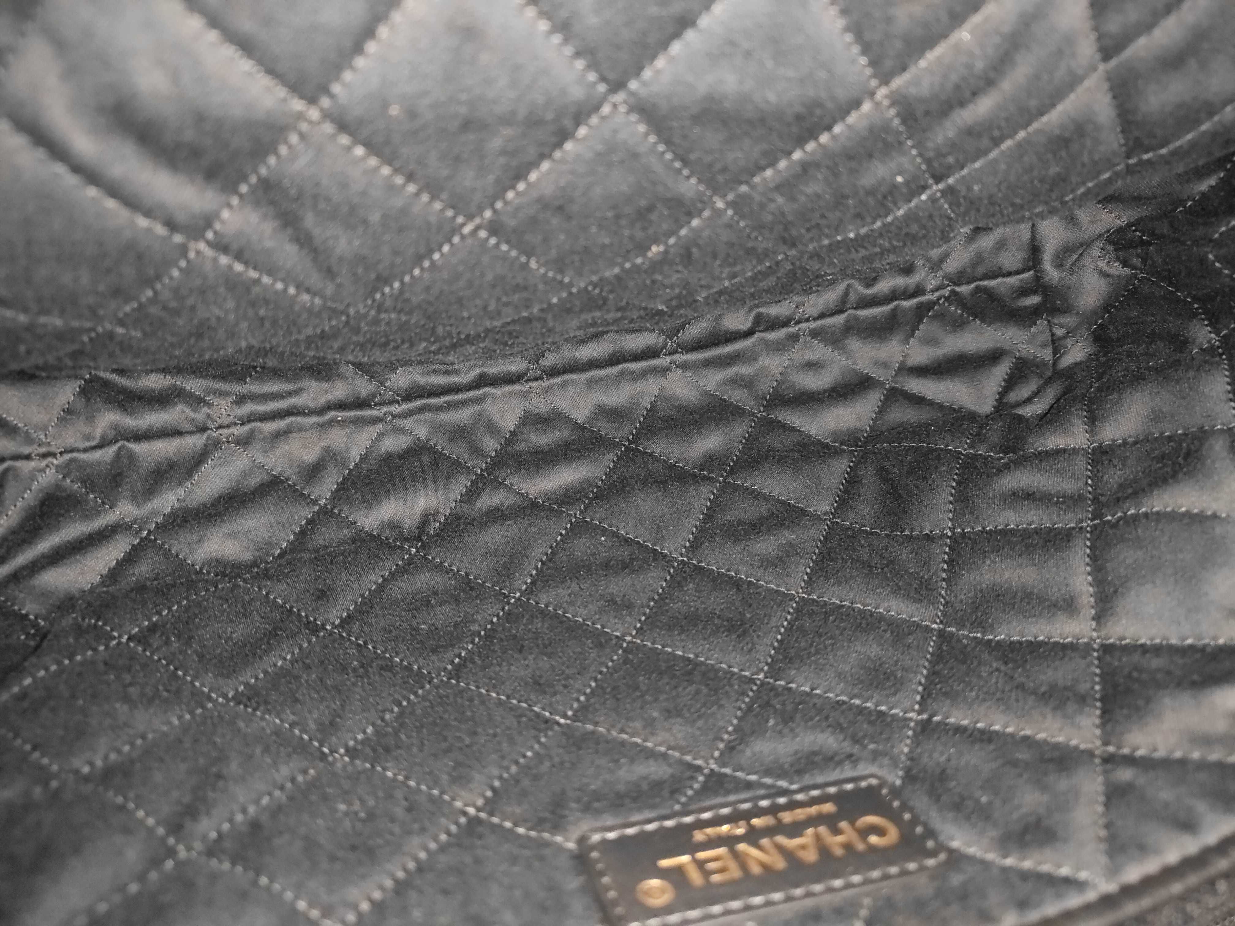 Chanel22 Handbag Medium Black Shiny Calfskin Random AS3264 Pouch Shoulder Bag — view 10
