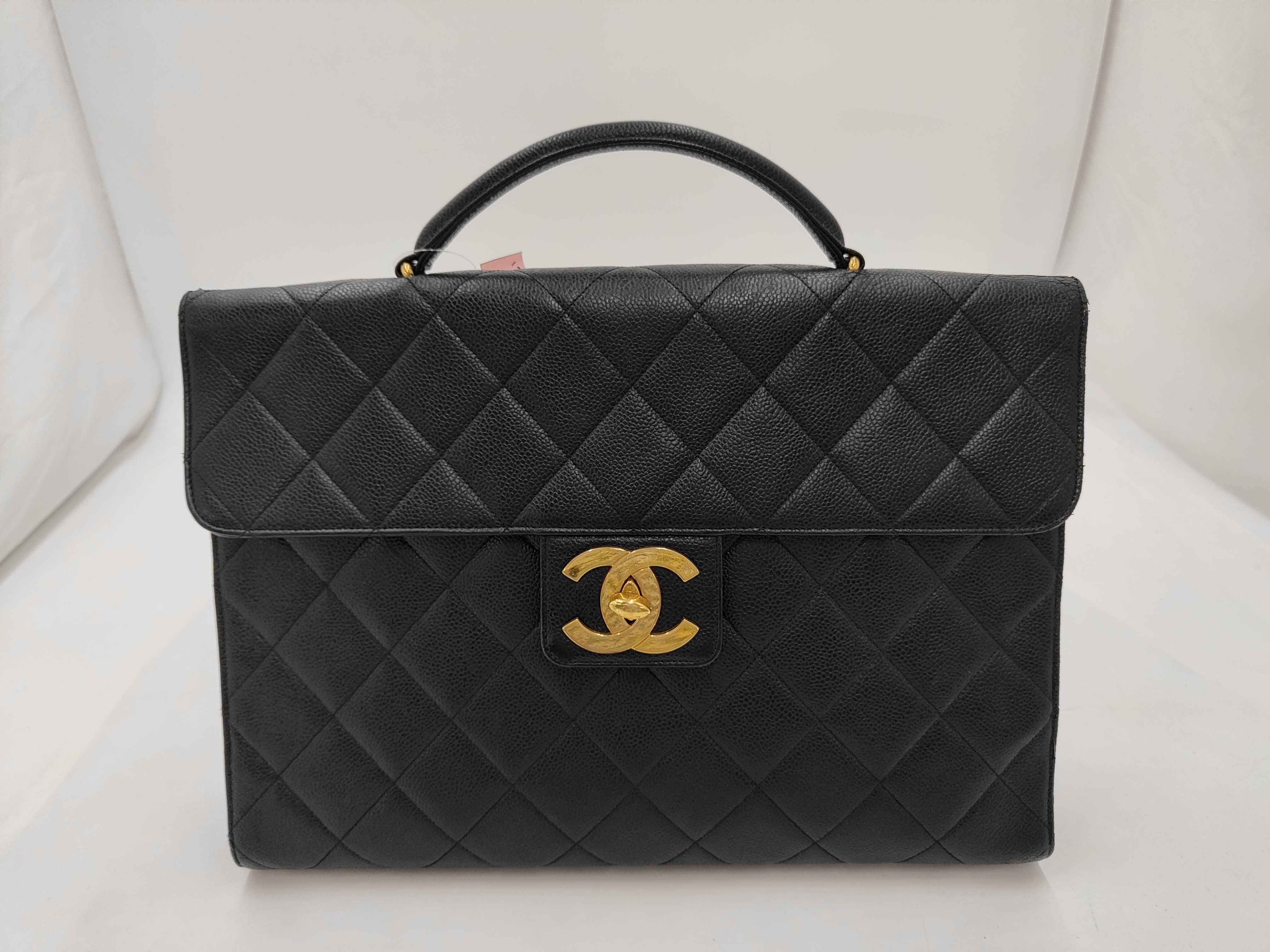 Matelassé Caviar Skin Business Bag Handbag