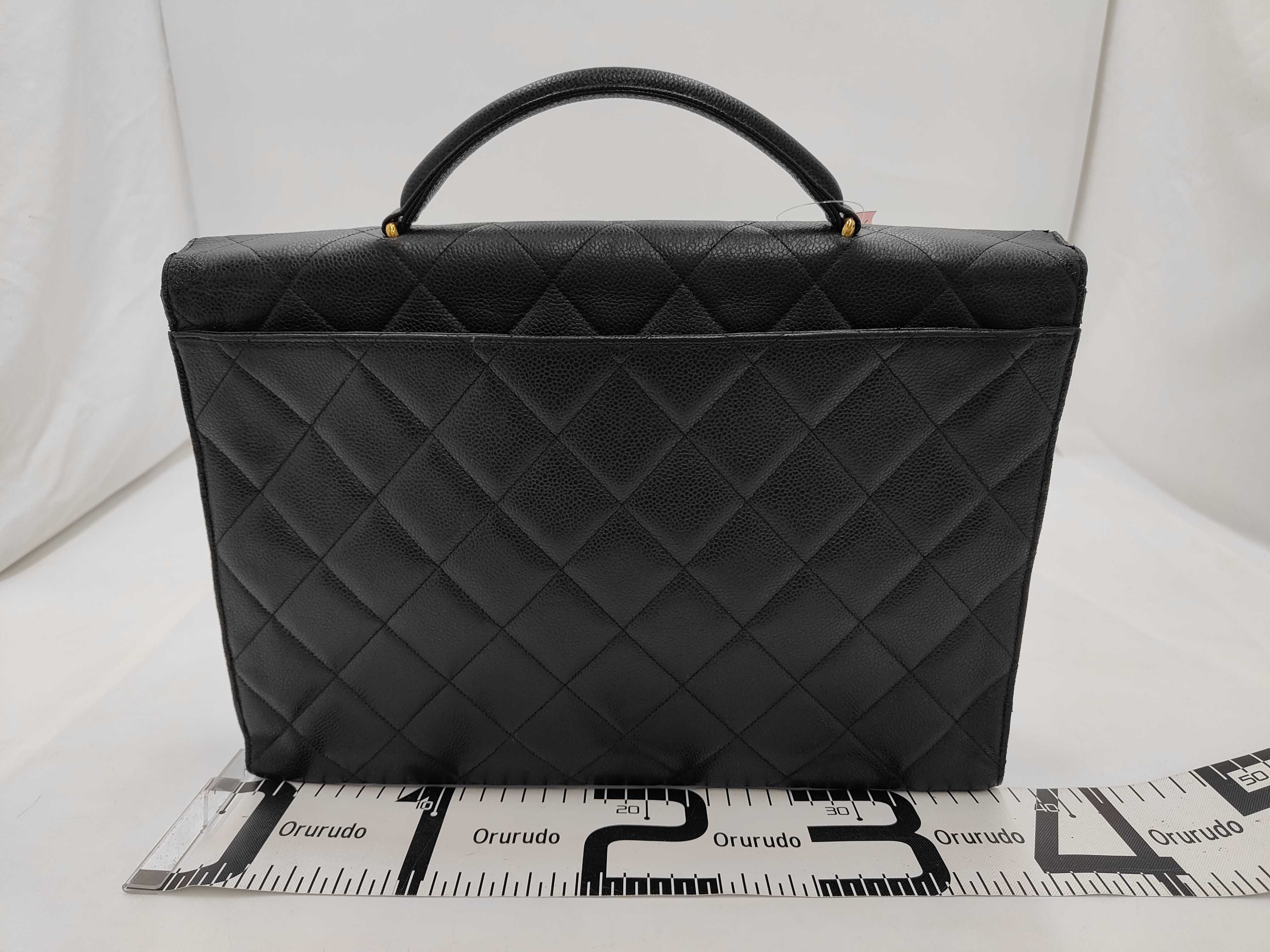 Matelassé Caviar Skin Business Bag Handbag — view 2