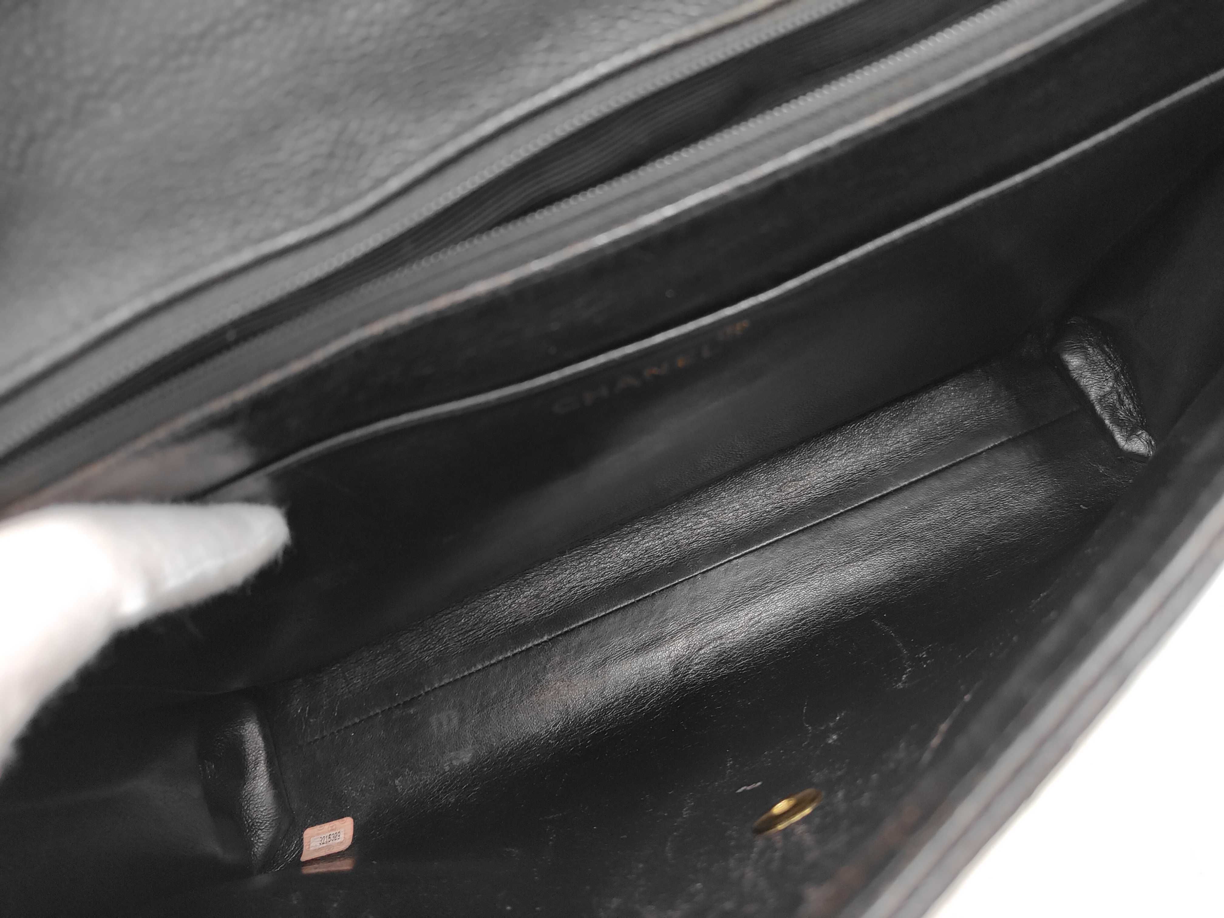 Matelassé Caviar Skin Business Bag Handbag — view 10