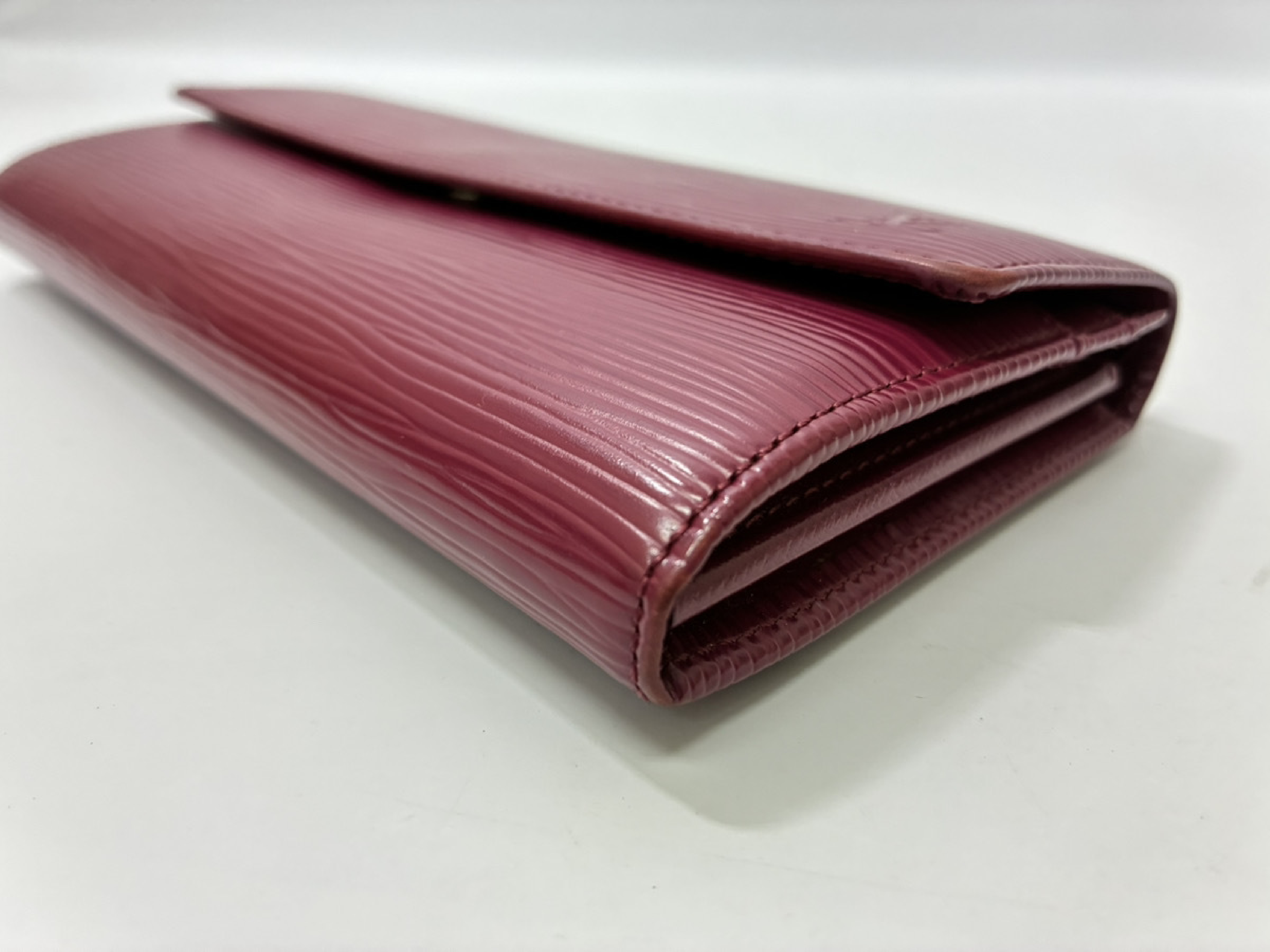Portefeuille Sarah M60317 Epi/Fuchsia Wallet — view 4