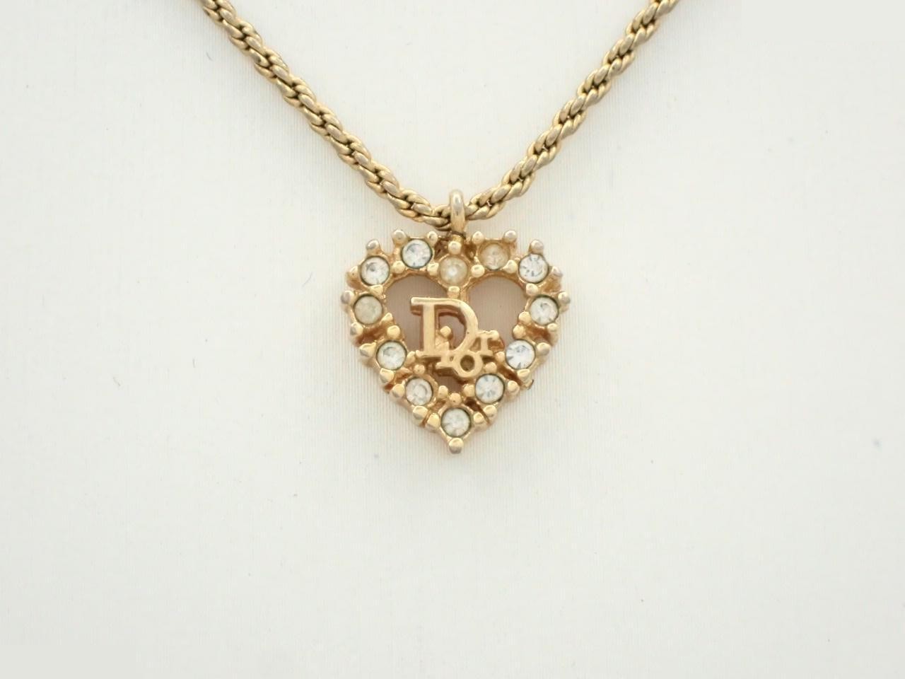 GP necklace, chain approximately 44cm
