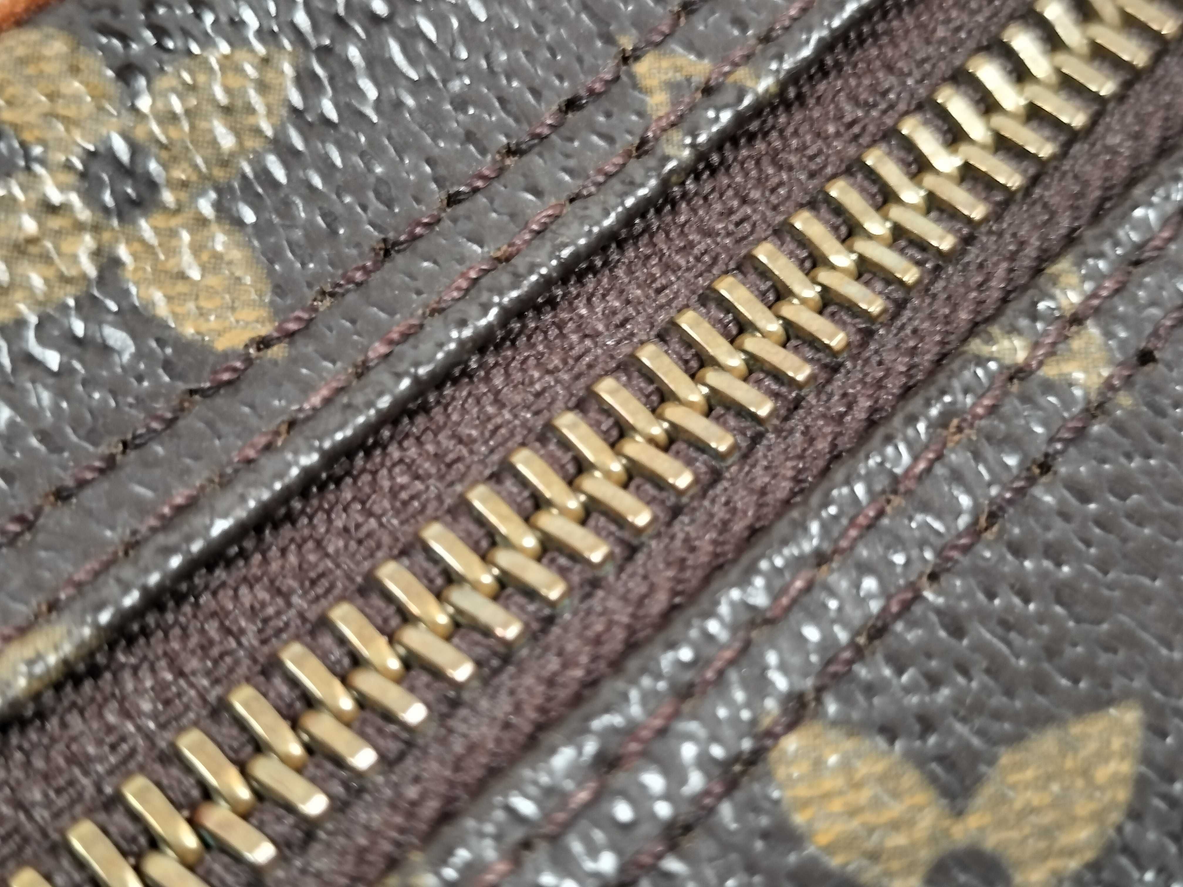 Monogram Louis Vuitton Brown Monogram M51512 Croissant MM Shoulder Bag — view 8