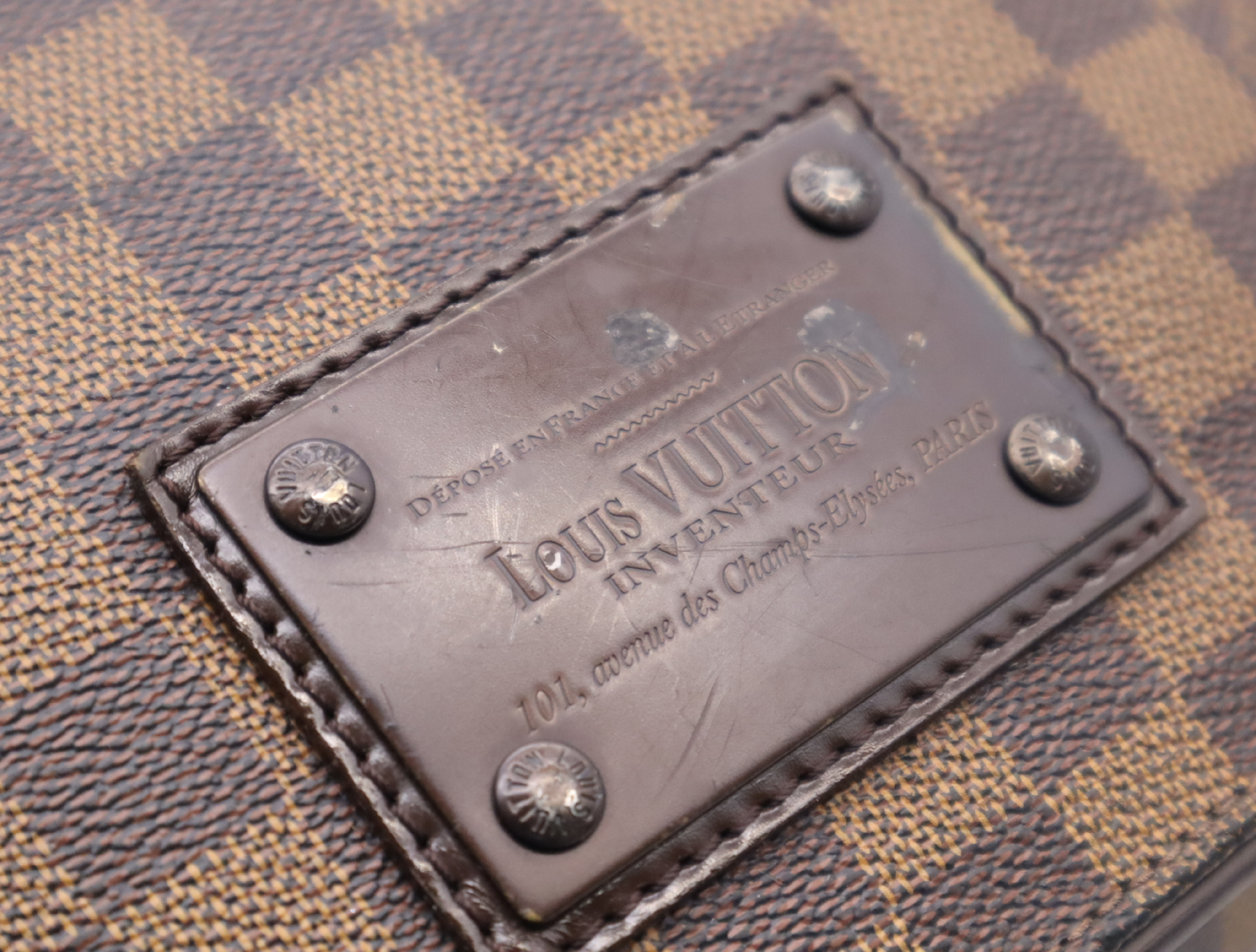 N51211 Damier Brooklyn MM Shoulder Bag — view 12
