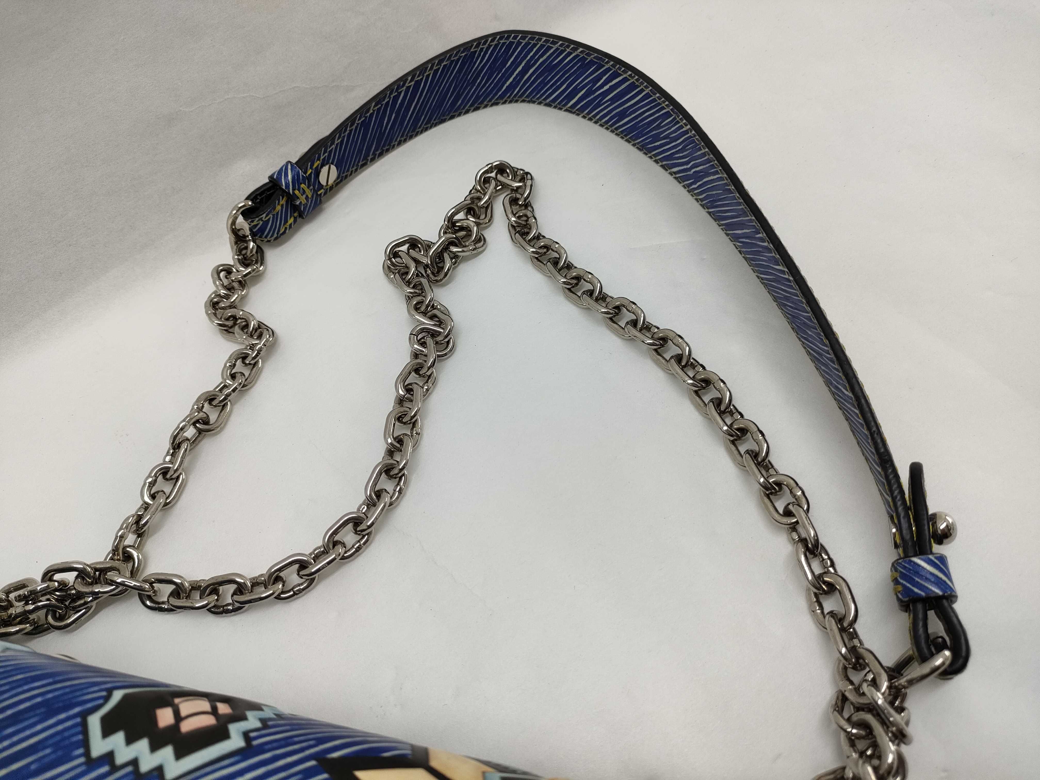 Twist Shoulder Bag — view 3
