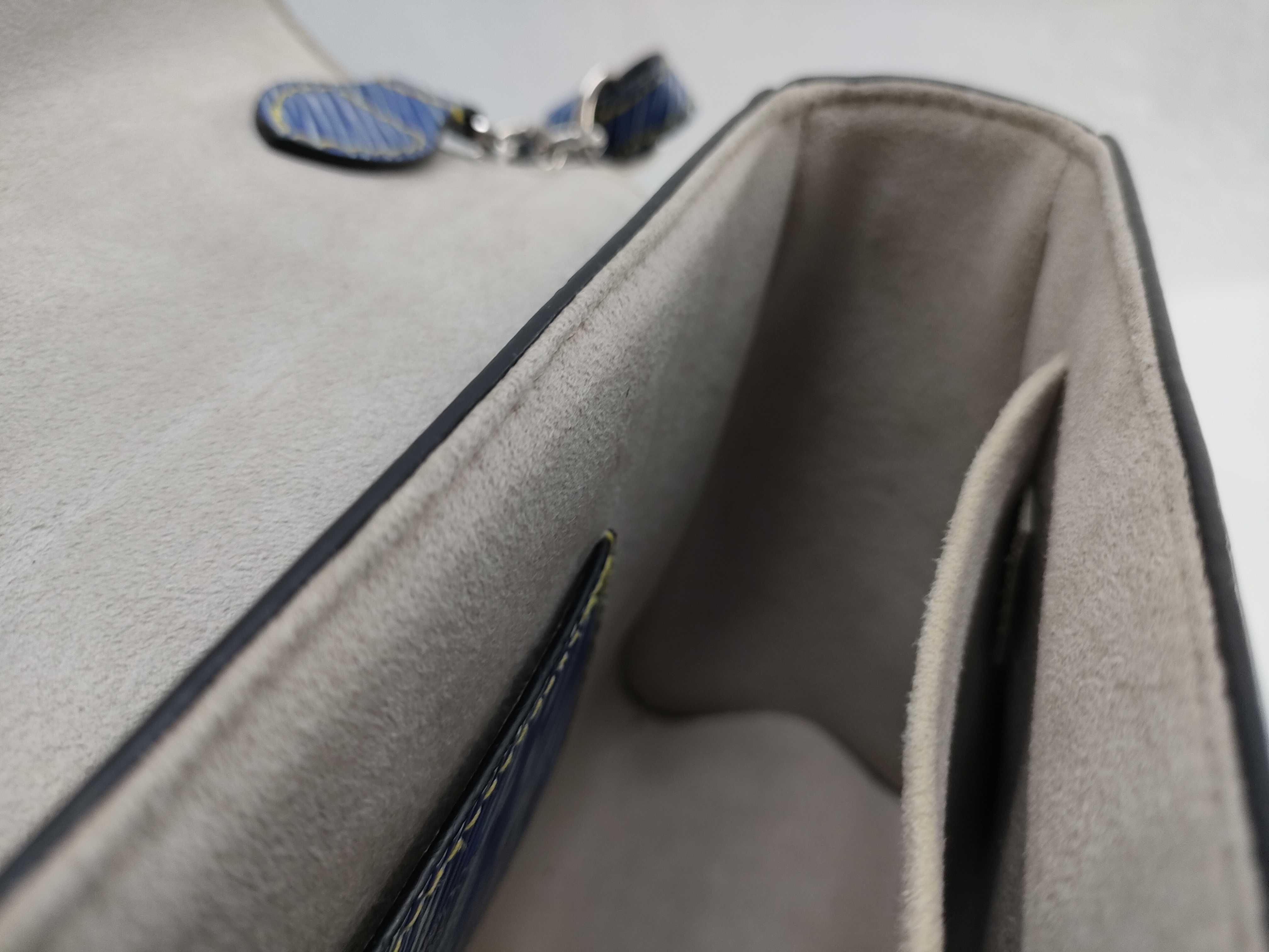 Twist Shoulder Bag — view 9