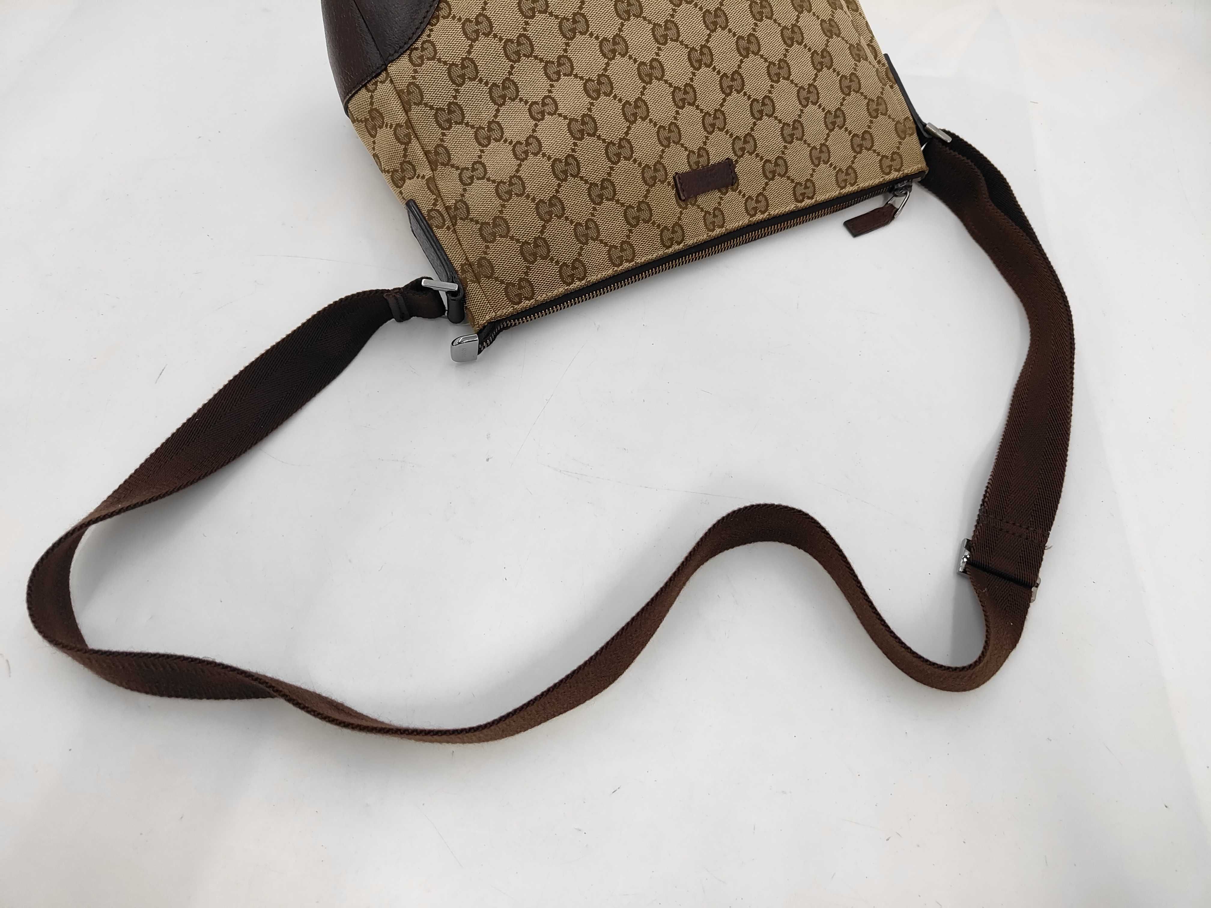 GG Canvas Shoulder Bag 114278 Shoulder Bag — view 3
