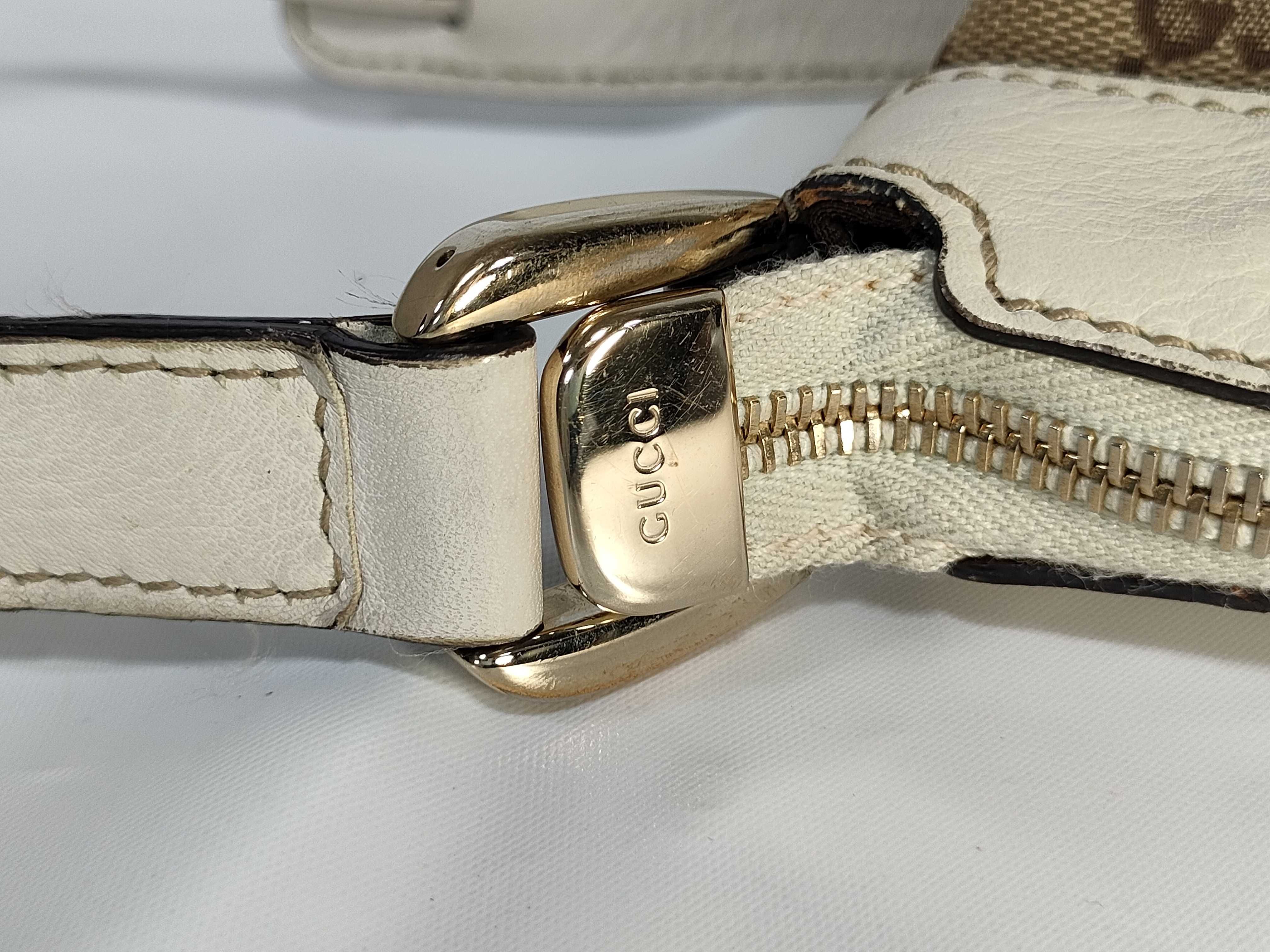 GG Canvas Shoulder Bag 203257 — view 14