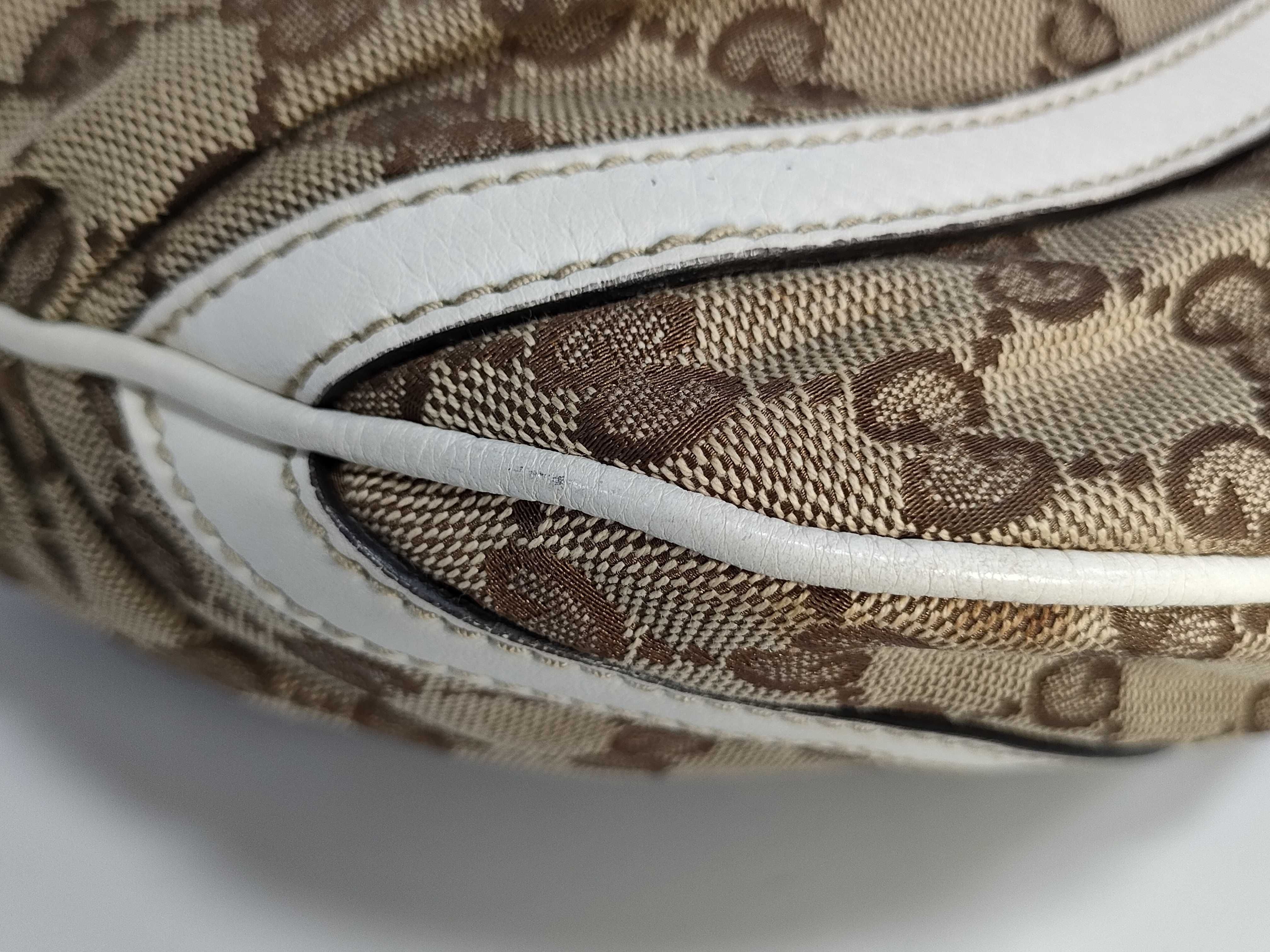 GG Canvas Shoulder Bag 203257 — view 6