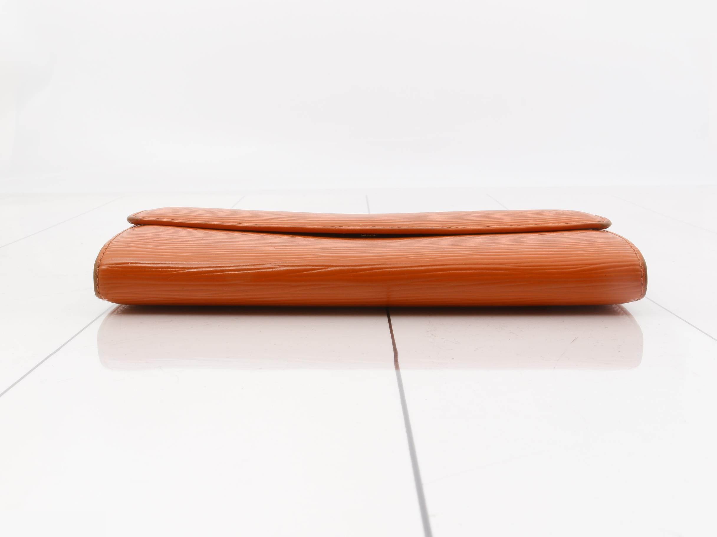 LV Epi Bi-fold Long Wallet — view 3