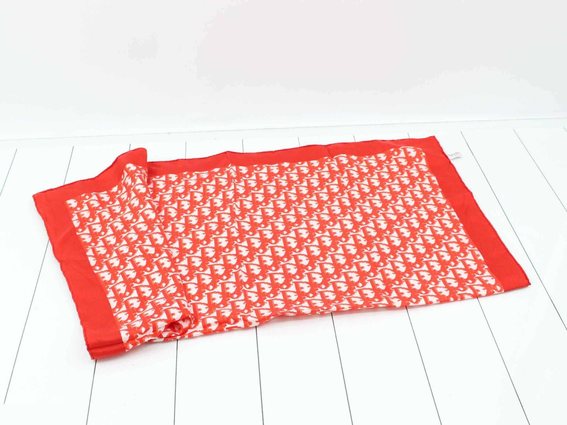 100% Silk, Red — view 3