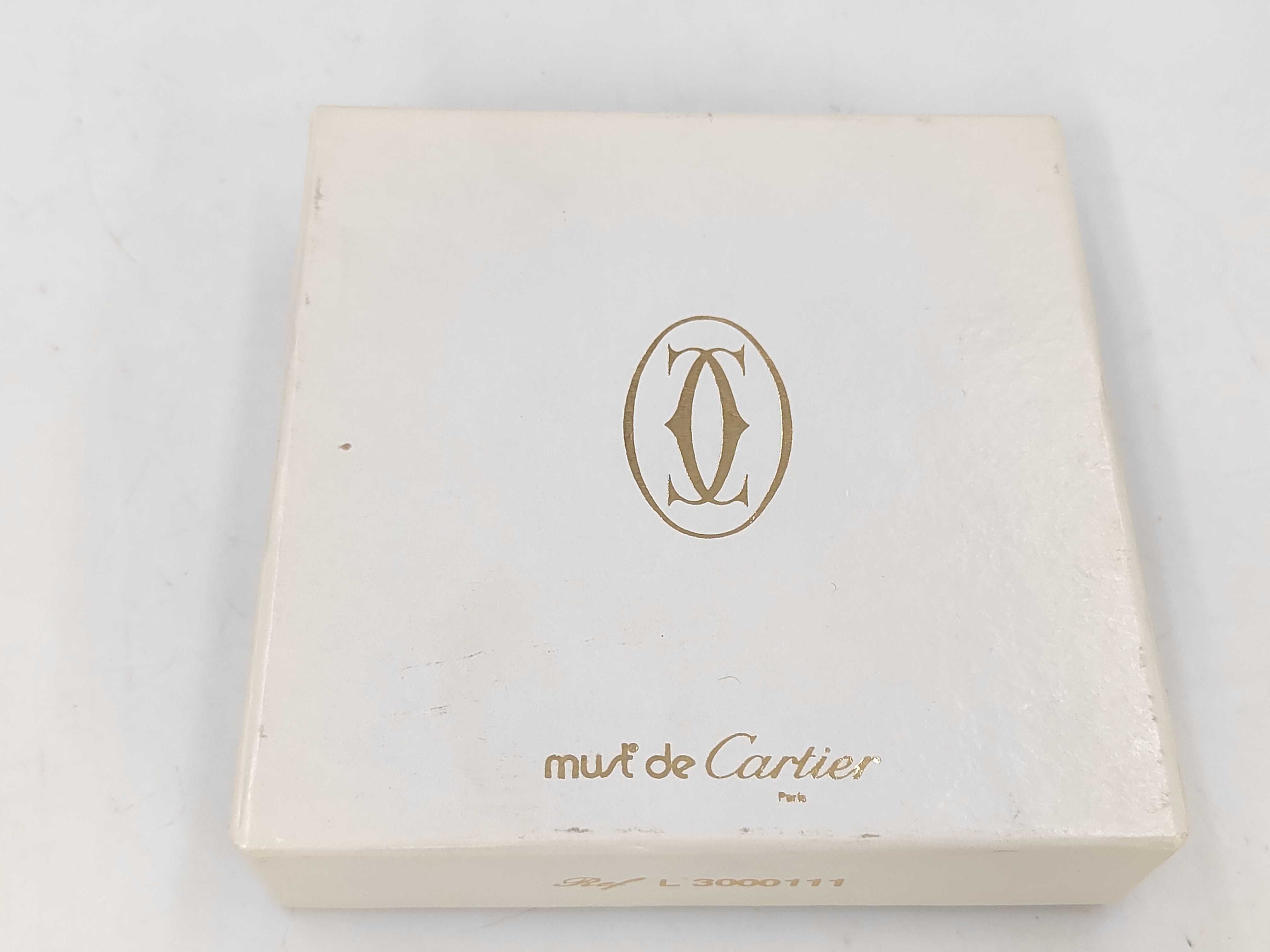 must line coin case — view 8