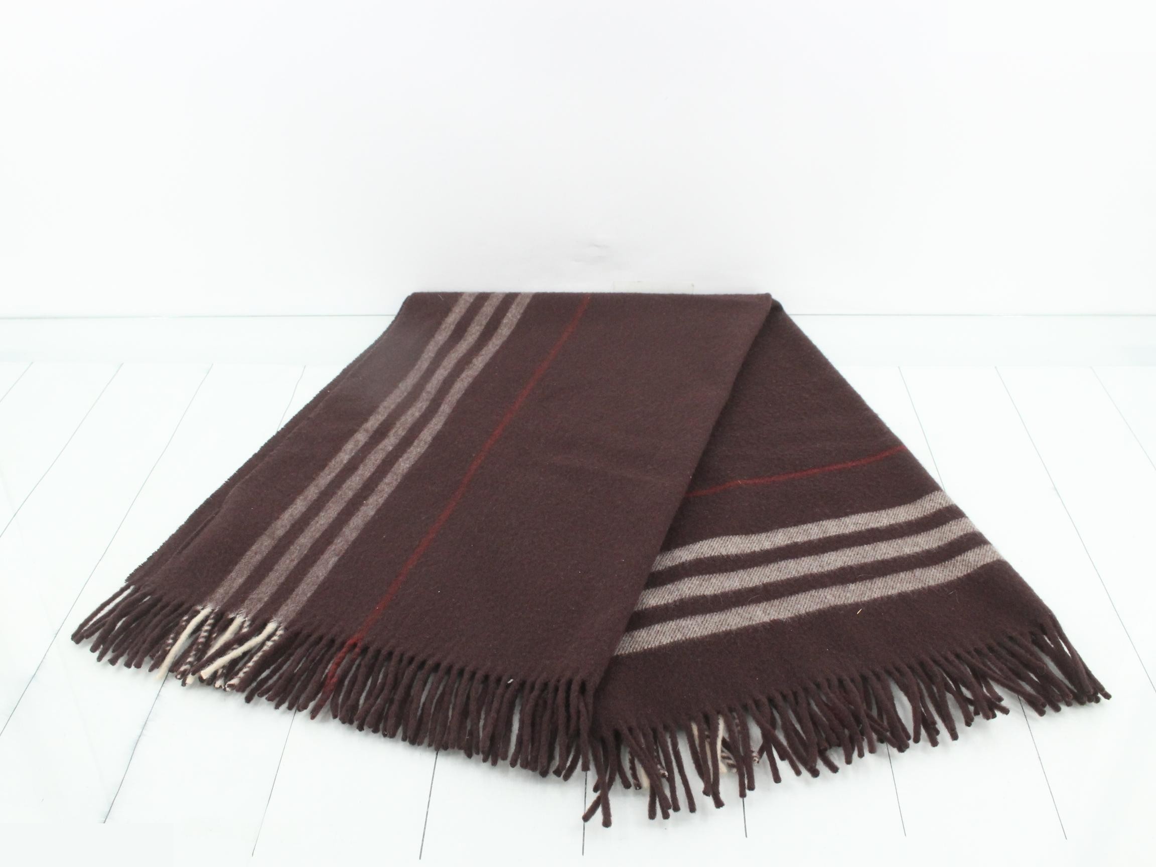 Other lines: Small items, accessories, and scarves — view 3