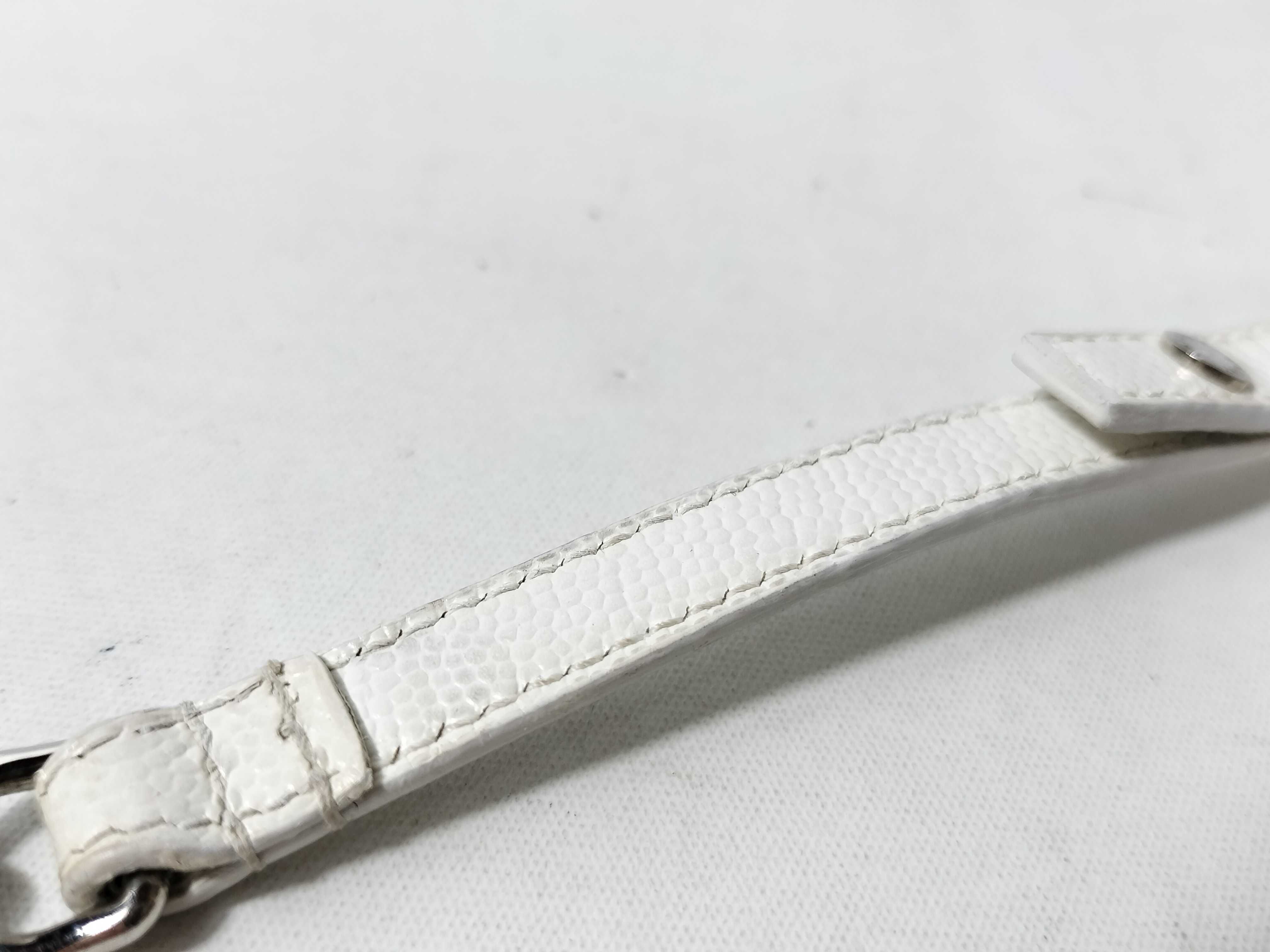 Chain Wallet Leather White Shoulder Bag — view 4