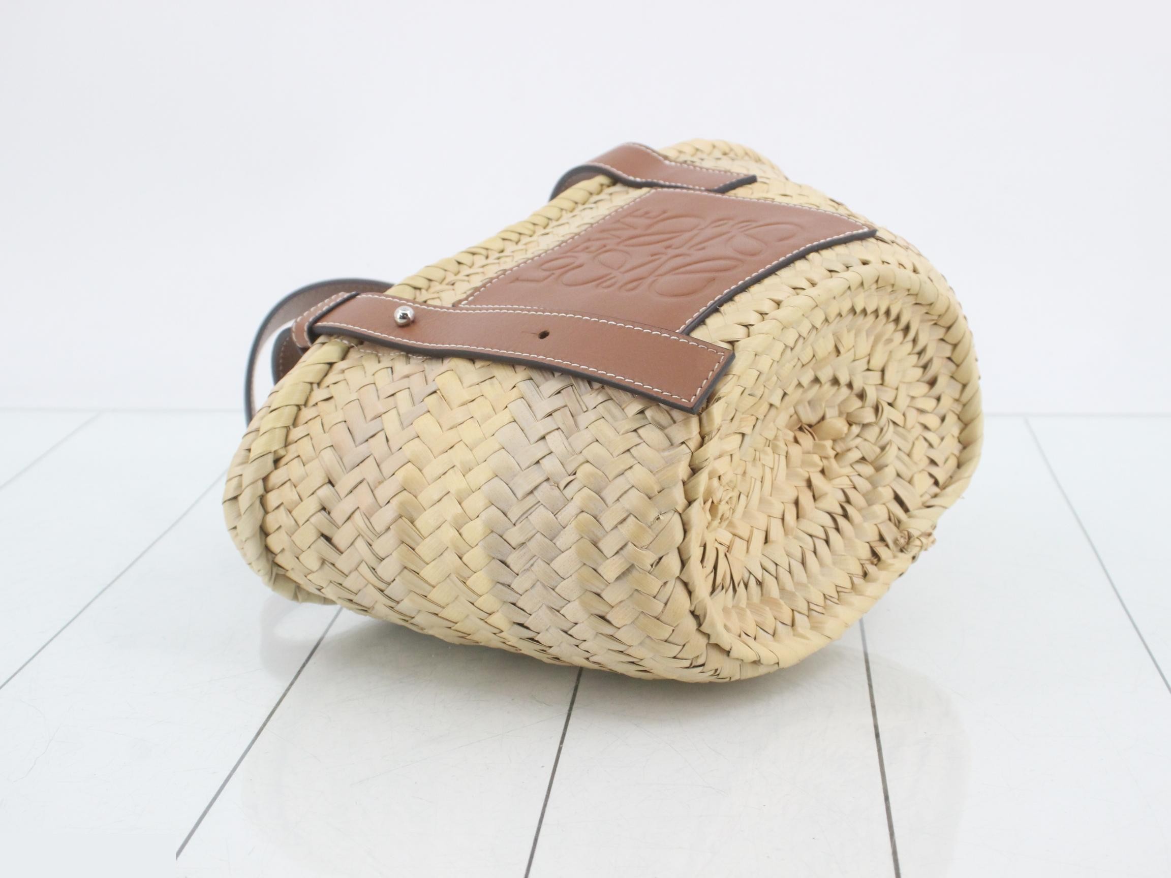 327.02. S93 Basket Bag Small Anagram Tote Bag — view 5