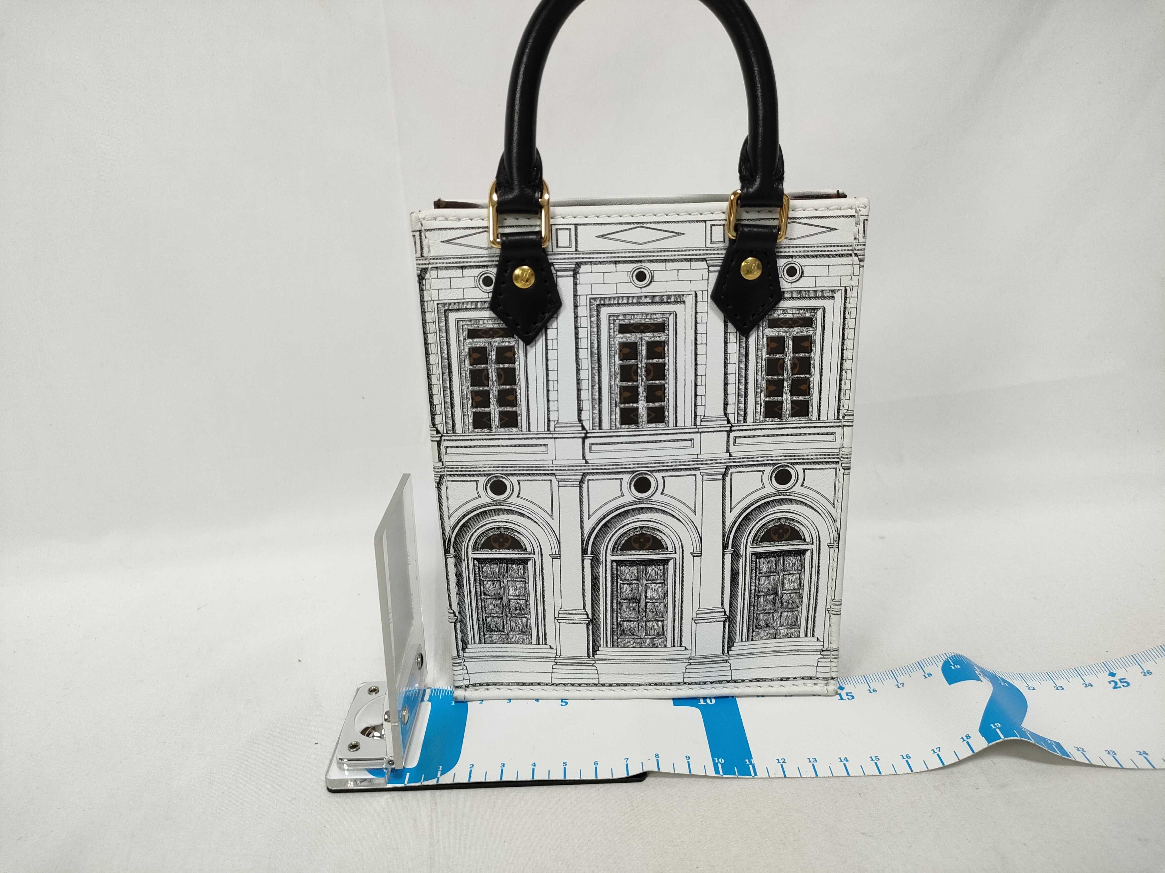 LV Petite Sac Plat M80991 Handbag — view 2