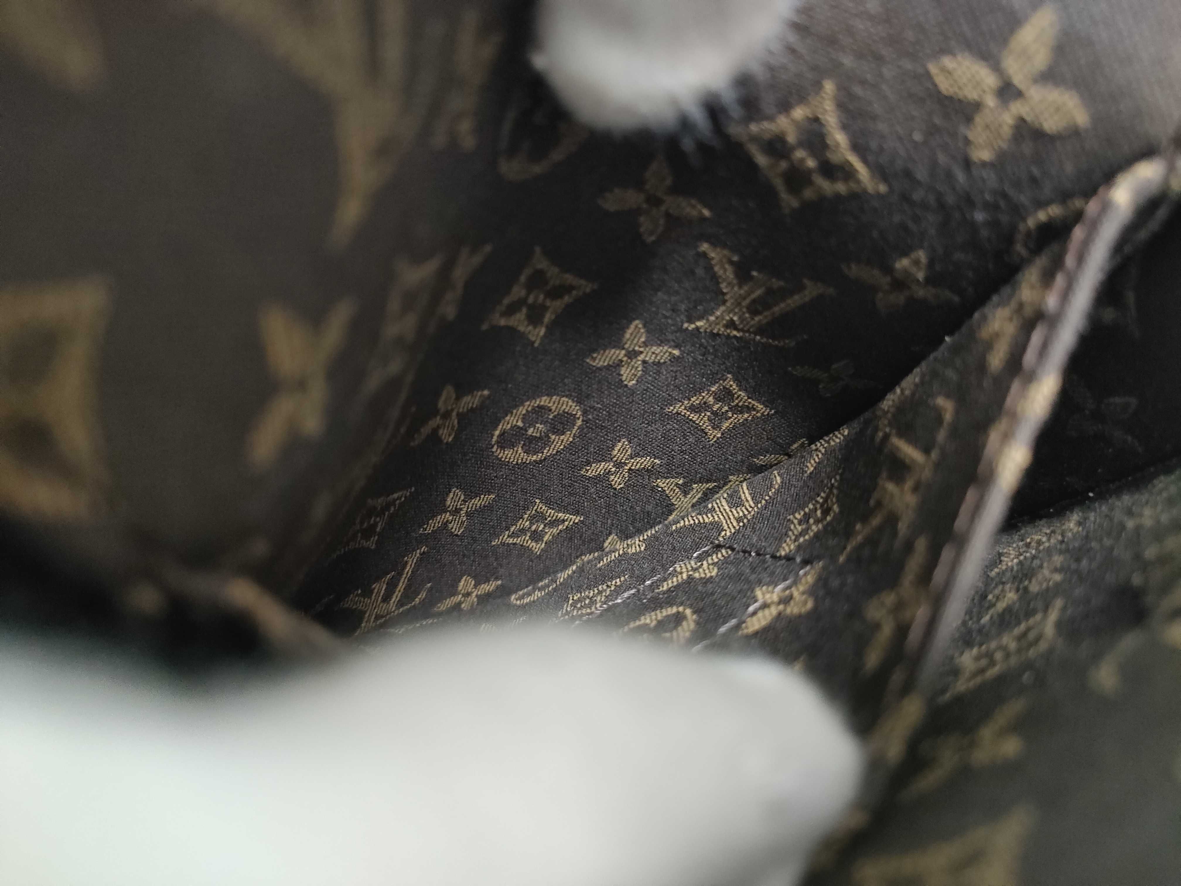 LV Petite Sac Plat M80991 Handbag — view 12