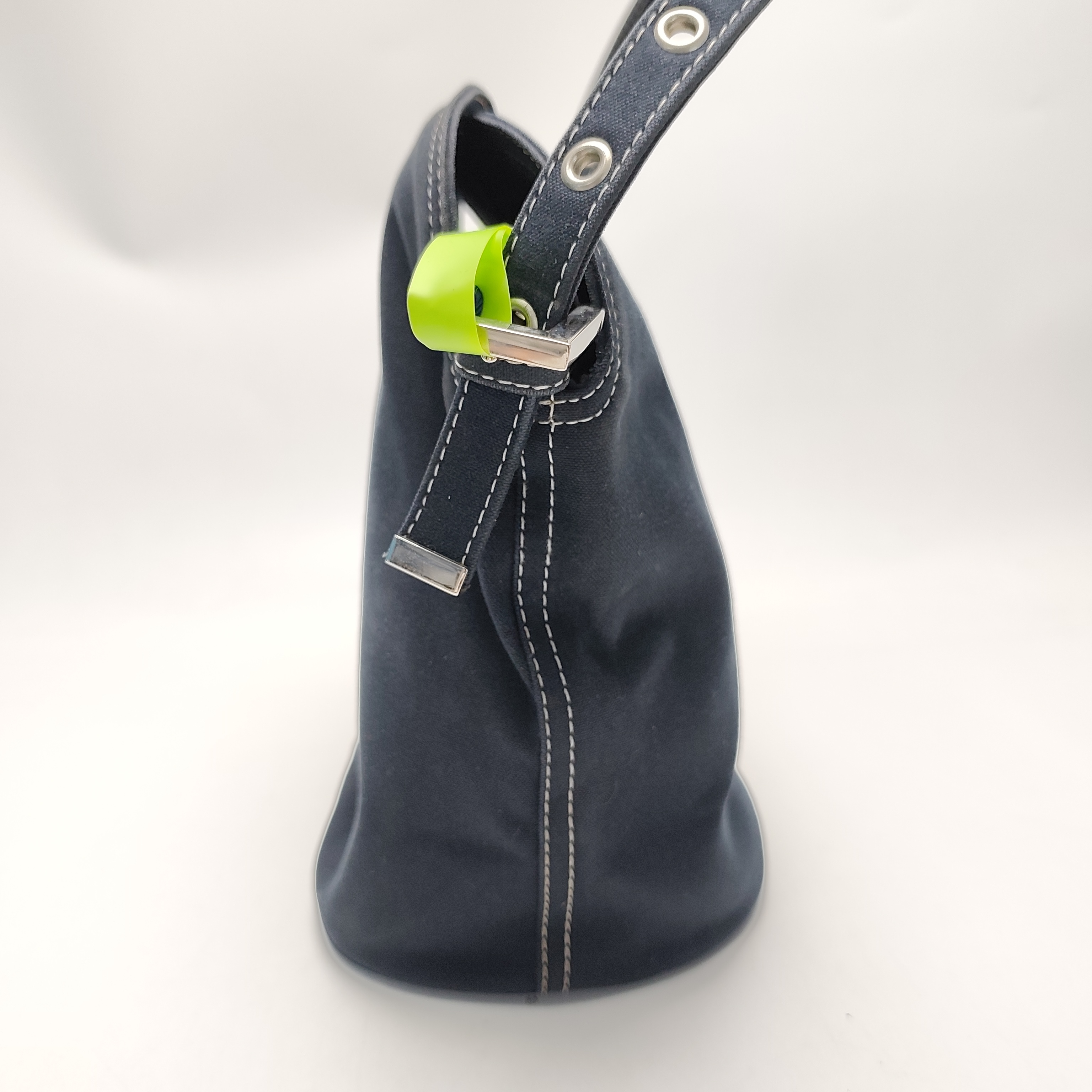 【*Shipped from: China*】FENDI Zucca Denim Handbag — view 3