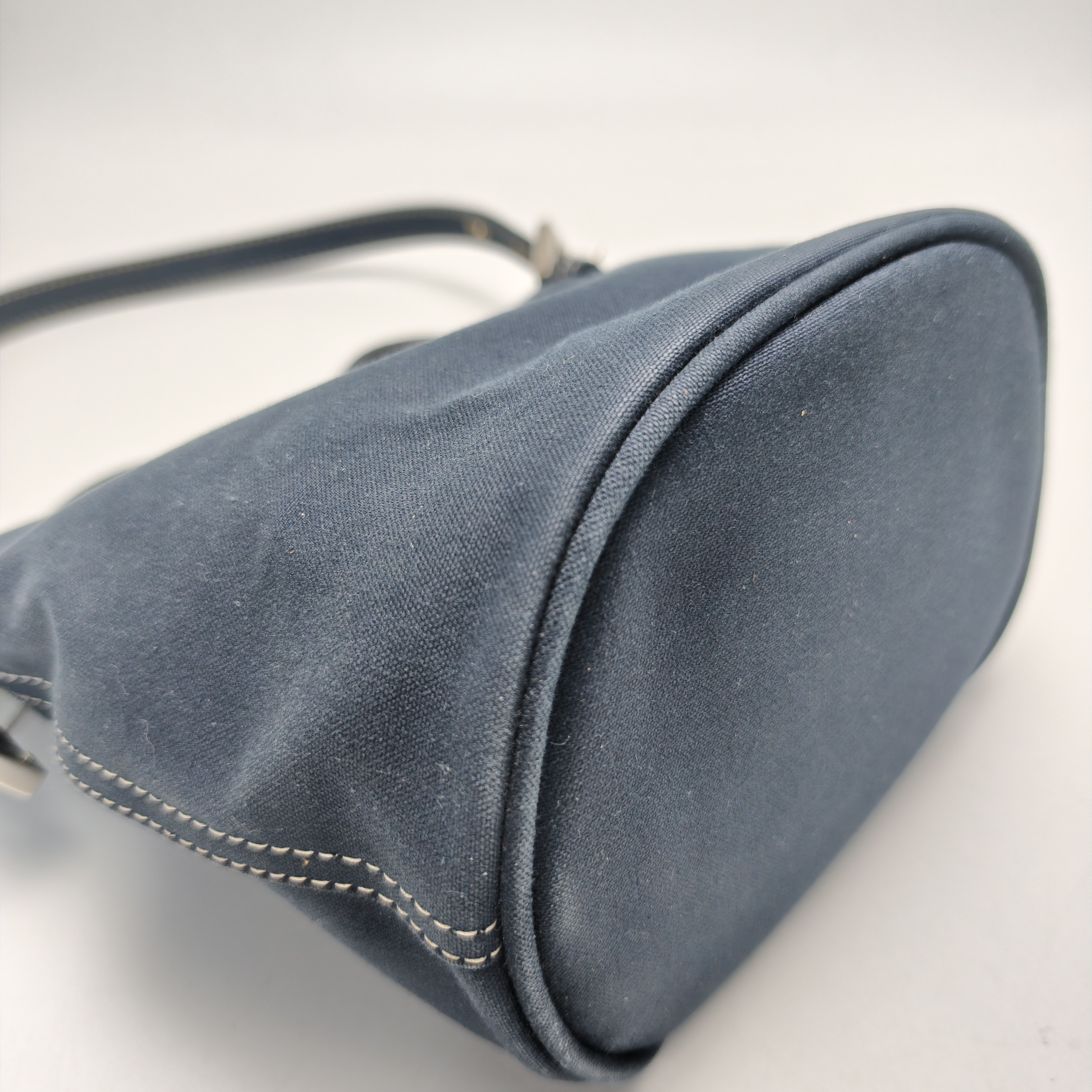 【*Shipped from: China*】FENDI Zucca Denim Handbag — view 5