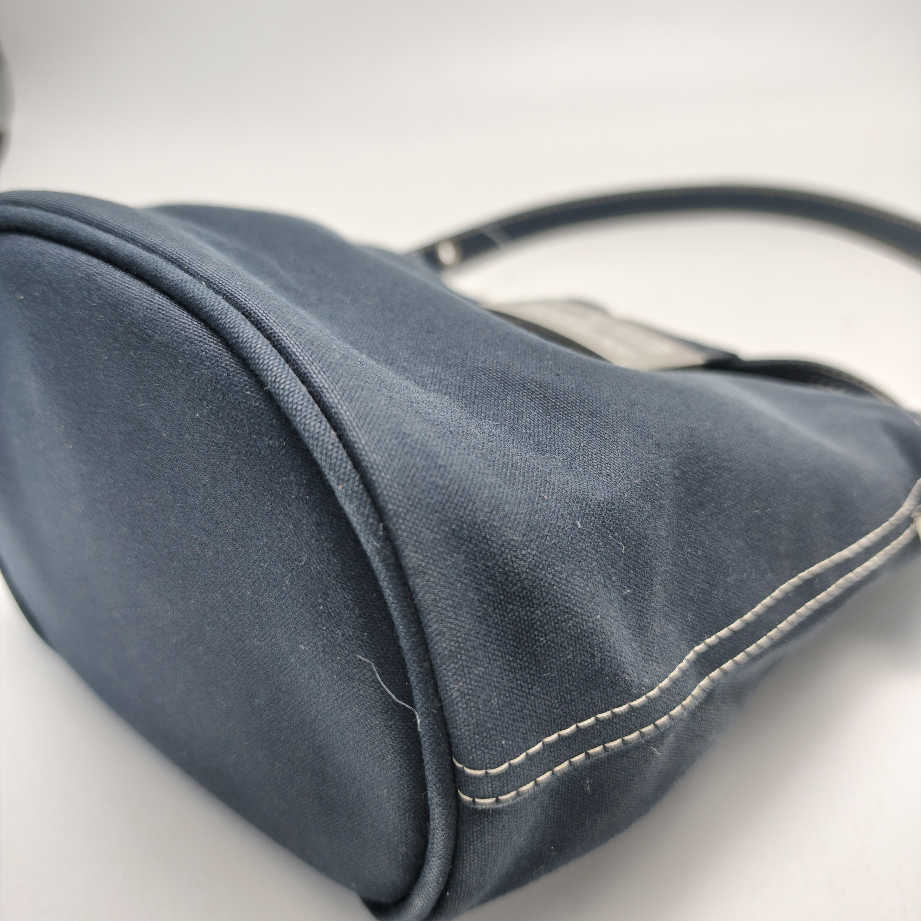 【*Shipped from: China*】FENDI Zucca Denim Handbag — view 6
