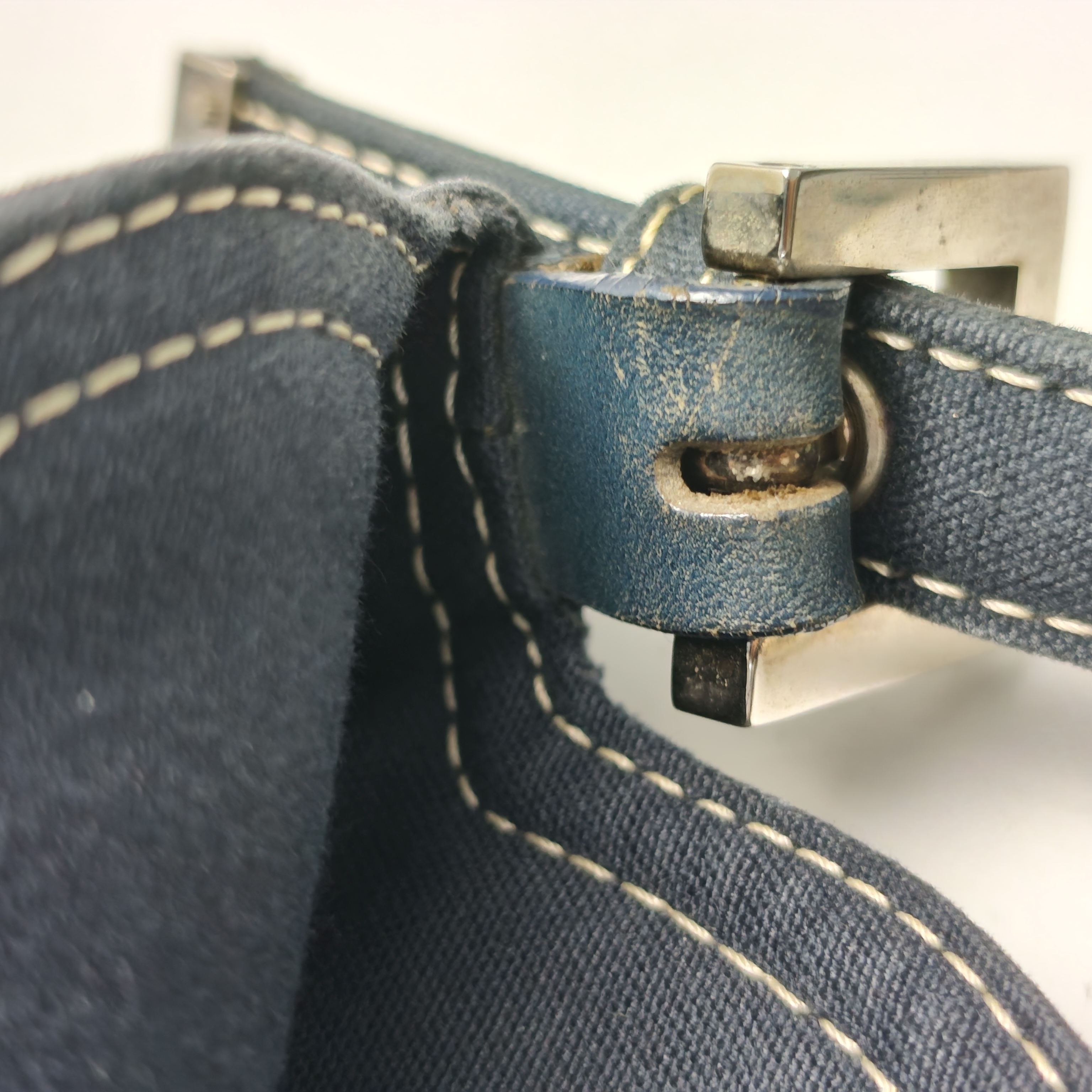 【*Shipped from: China*】FENDI Zucca Denim Handbag — view 10