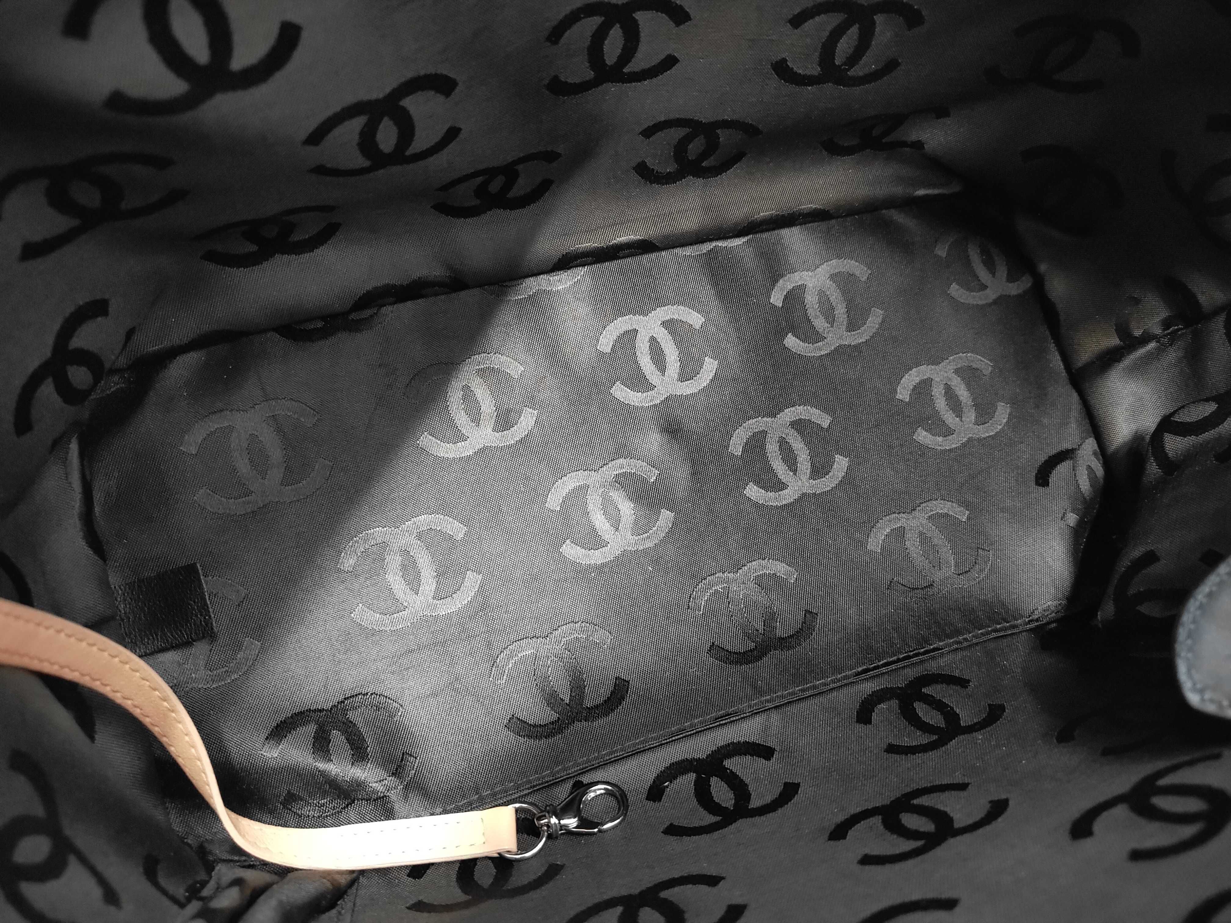 Cambon Medium Tote Bag — view 8