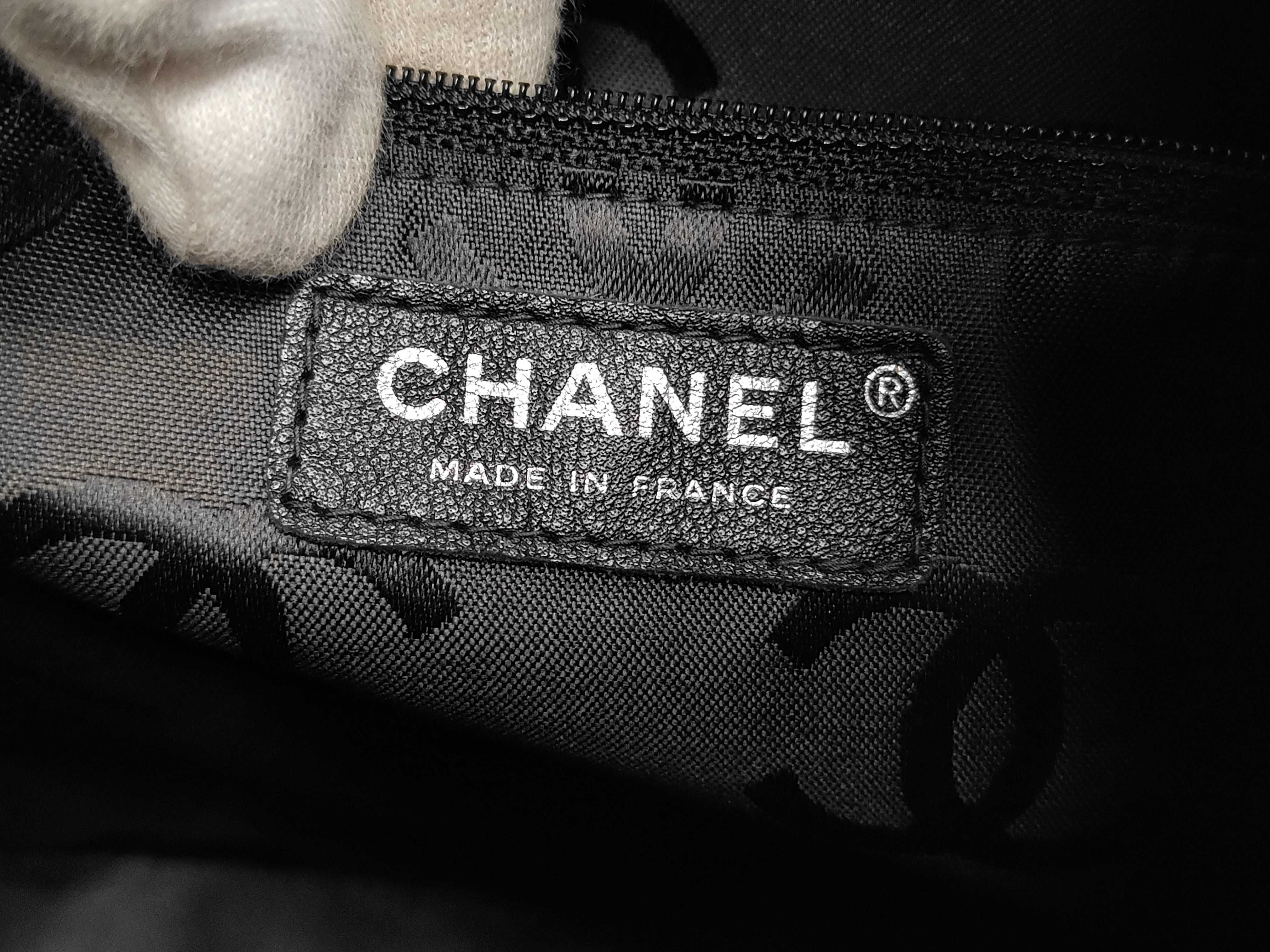 Cambon Medium Tote Bag — view 9