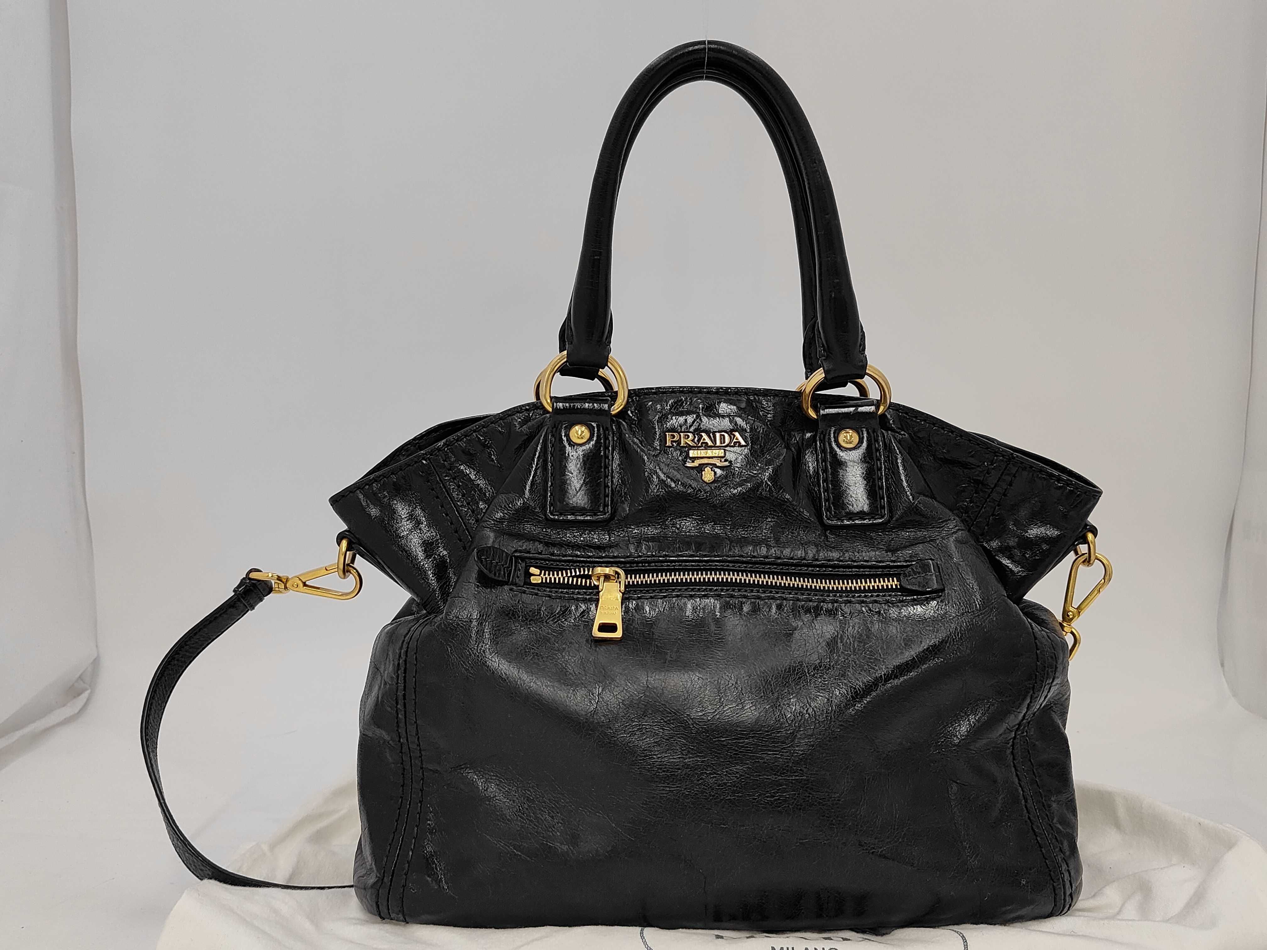 Vitello Shine Tote Shoulder Bag Black BN2151 Handbag
