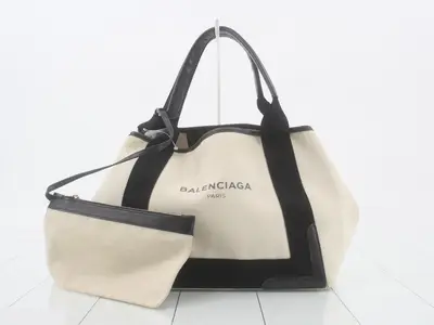 Navy Cabas, Ivory, Black Canvas