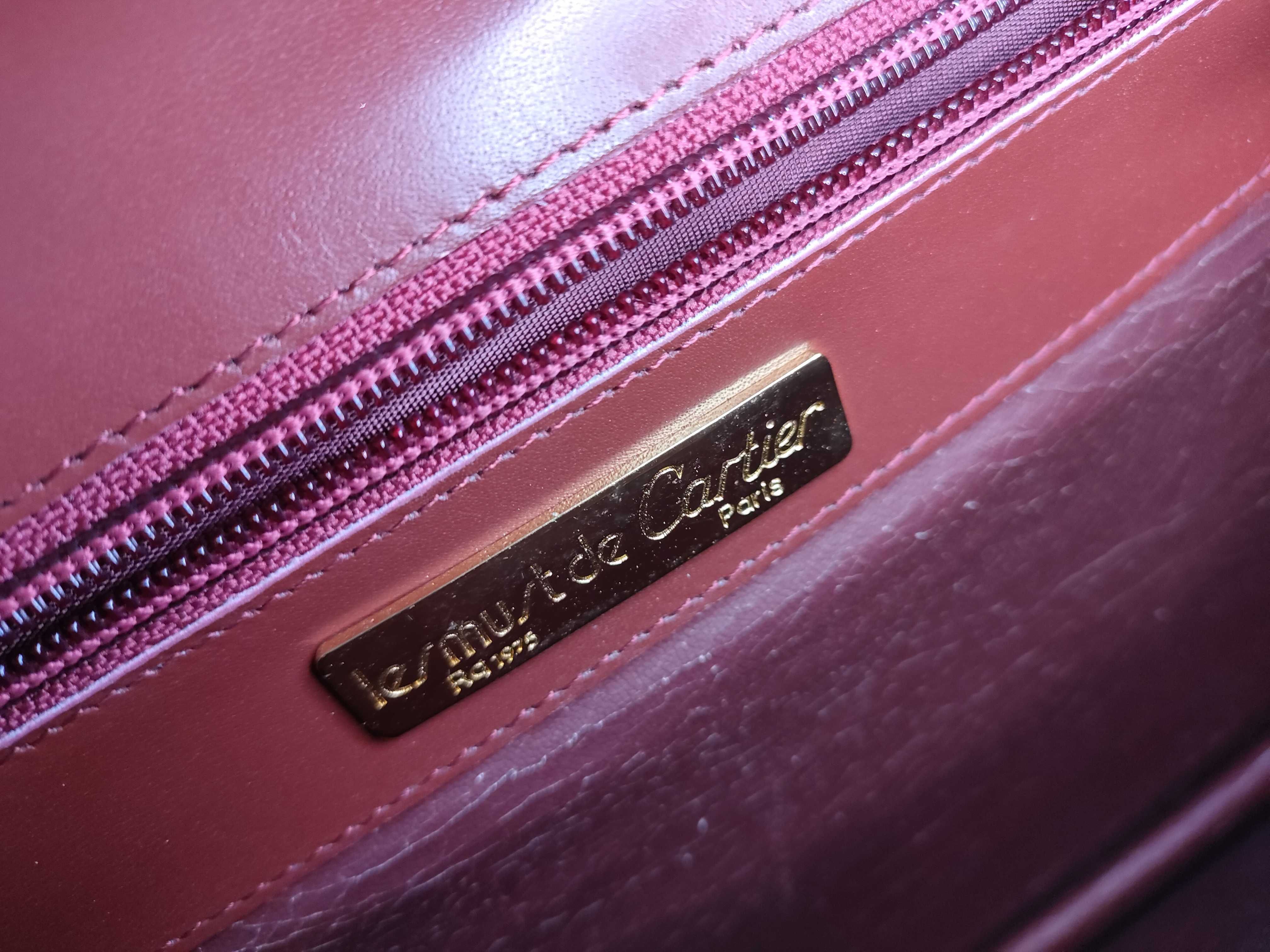 Must line shoulder bag — view 11
