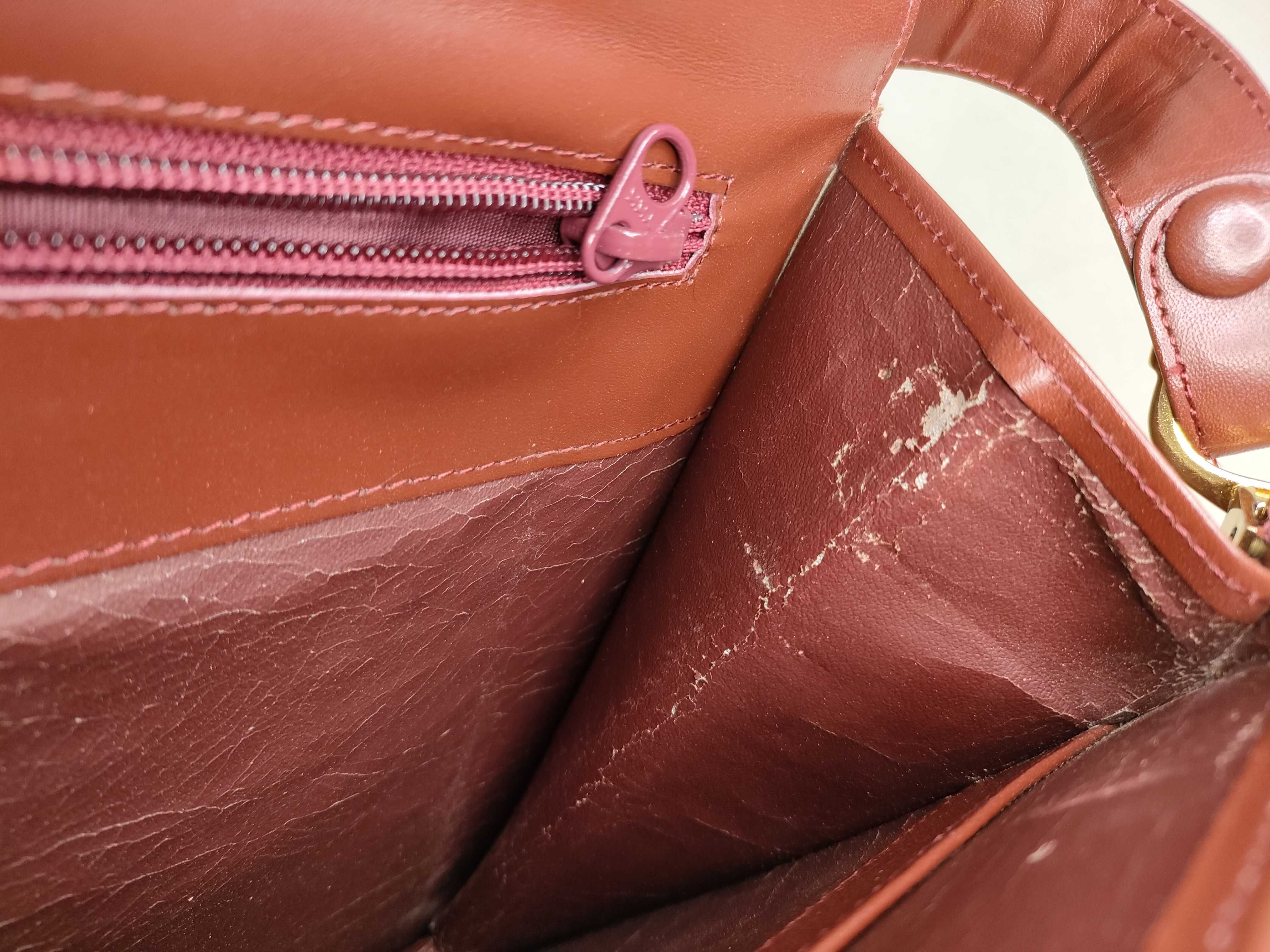 Must line shoulder bag — view 9