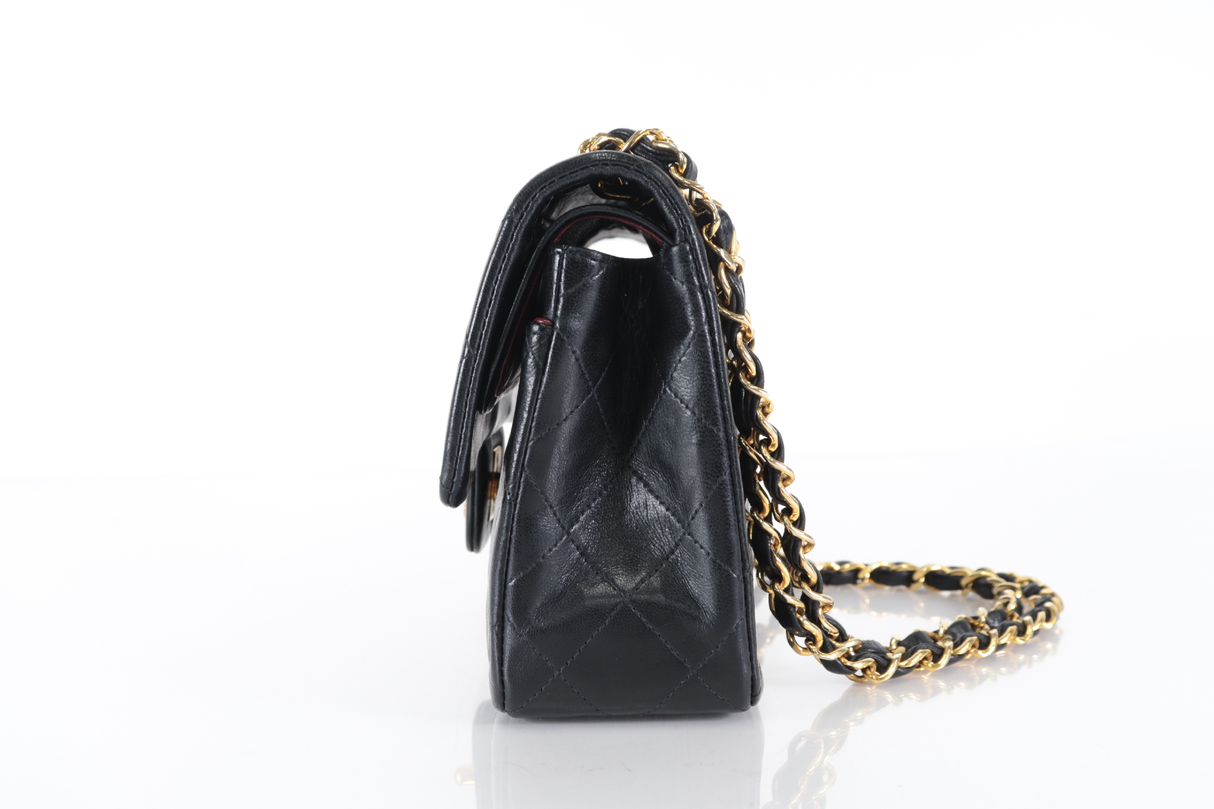 W-flap 23 Lambskin Chain Shoulder Bag (Serial No. 2) — view 5