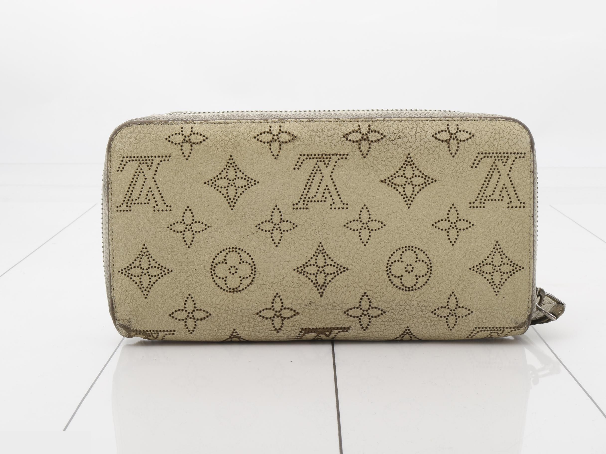 Mahina Zippy Wallet Round Zipper Long Wallet — view 2