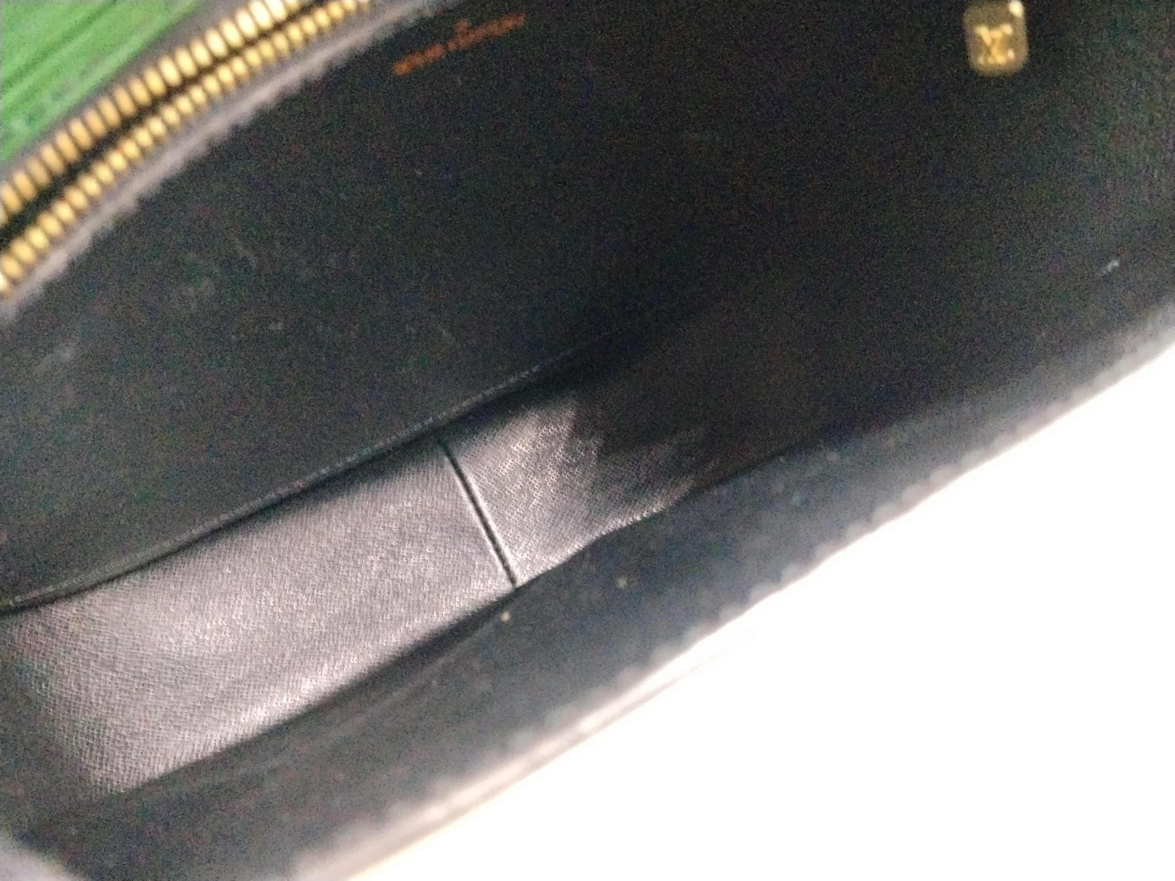 Epi Saint Cloud M52215 Shoulder Bag — view 11