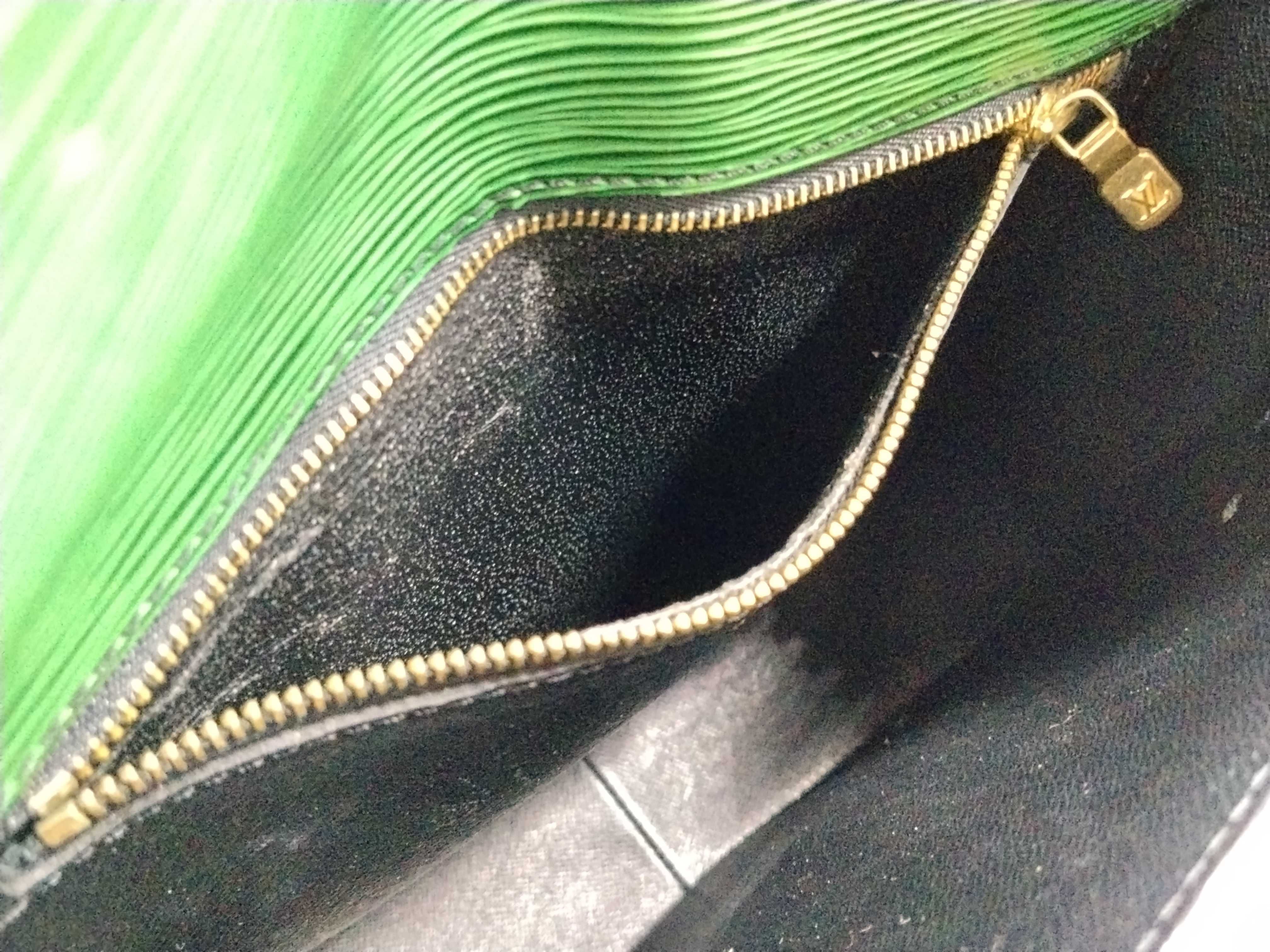Epi Saint Cloud M52215 Shoulder Bag — view 13