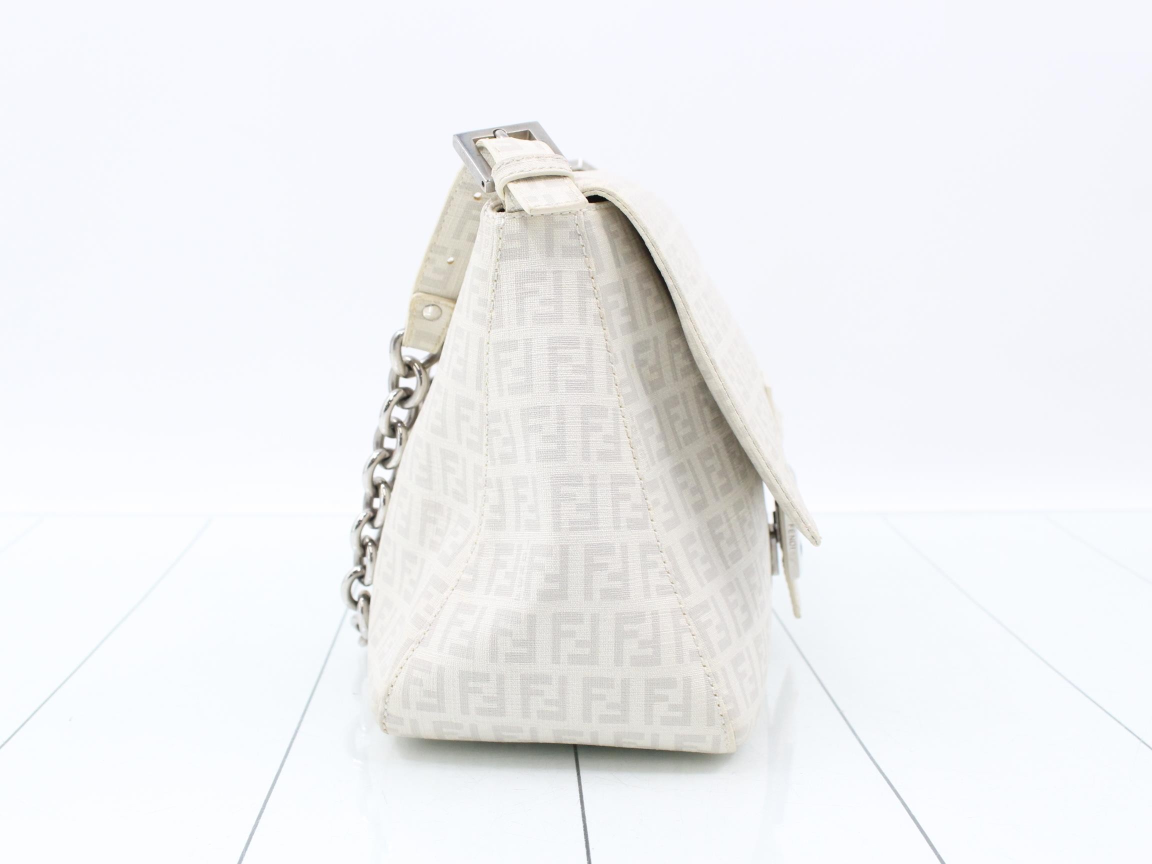 Mamma Bucket Chain Shoulder Bag, Beige, PVC — view 4
