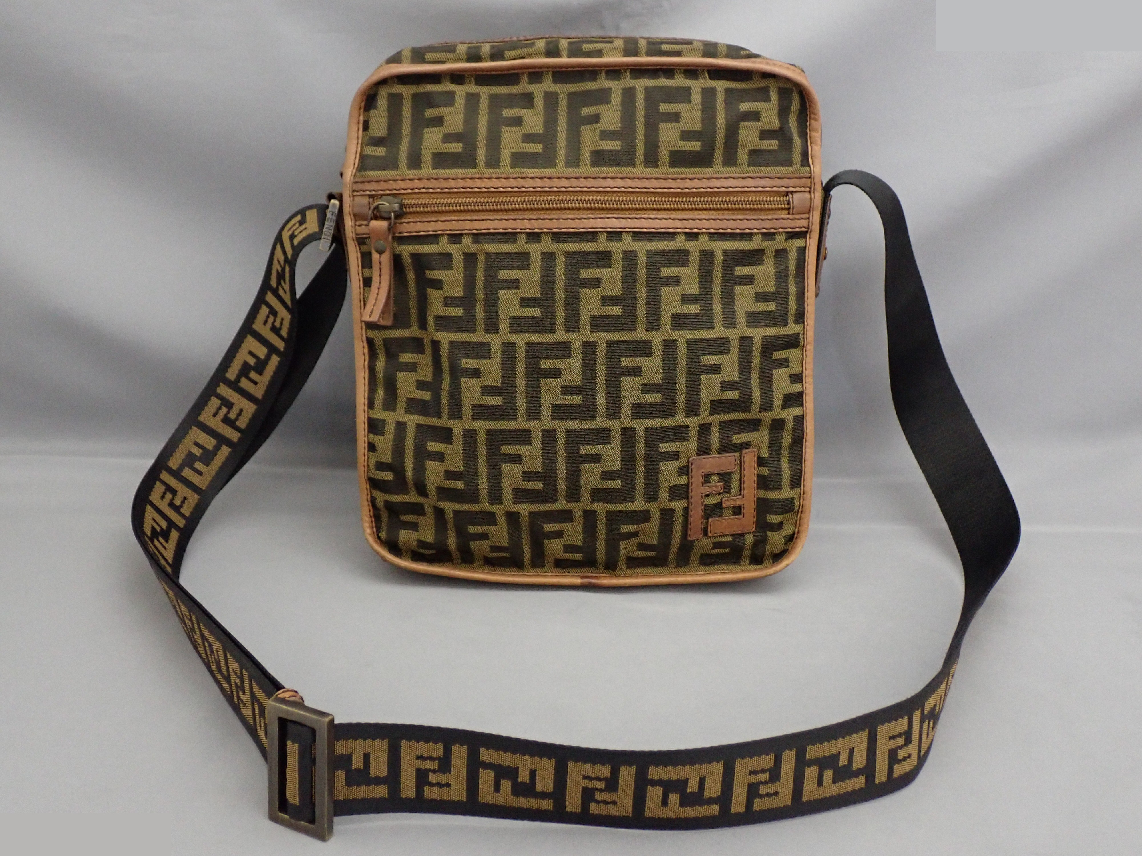 Zucca (bag) - Shoulder bag