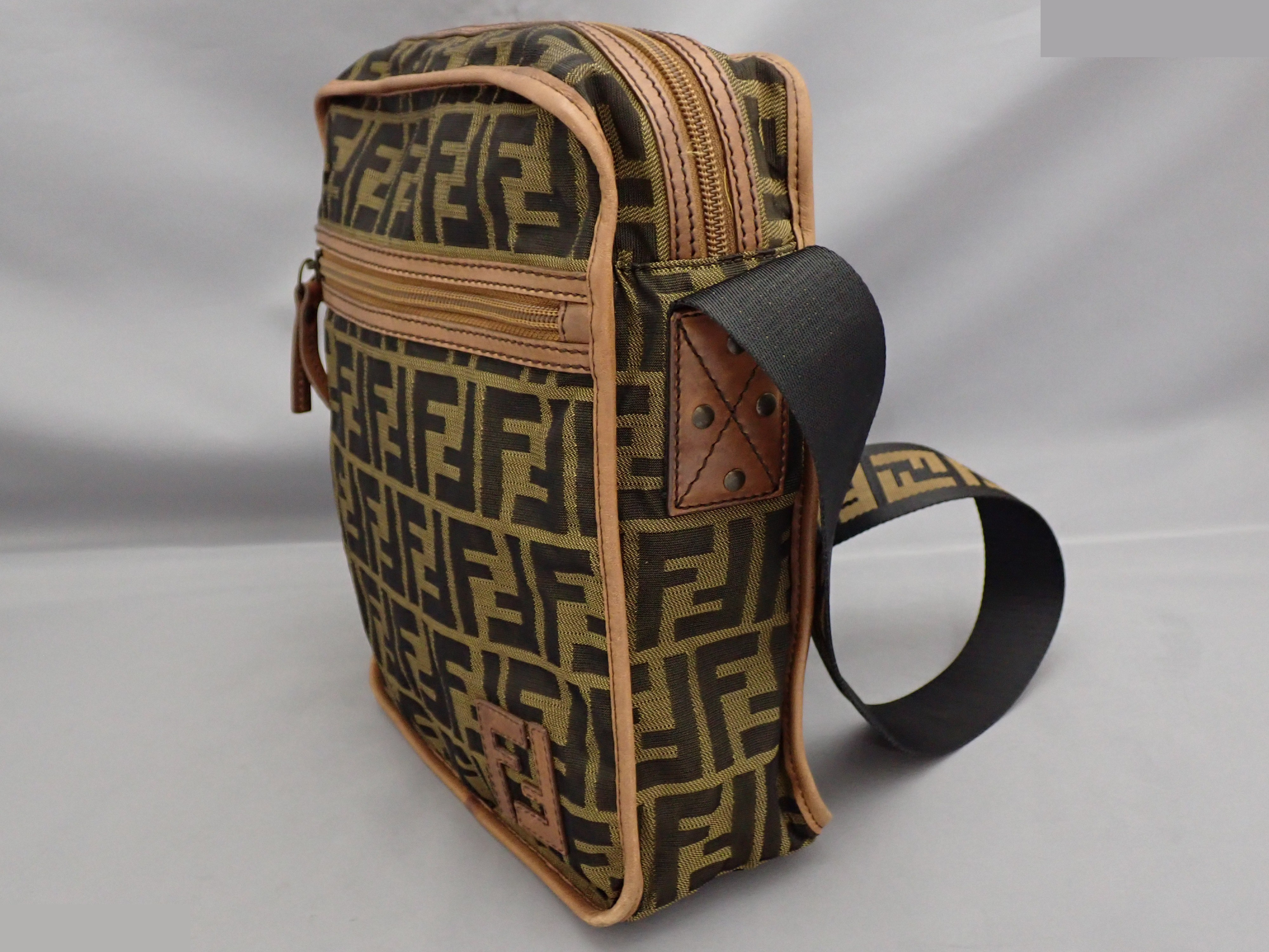 Zucca (bag) - Shoulder bag — view 3