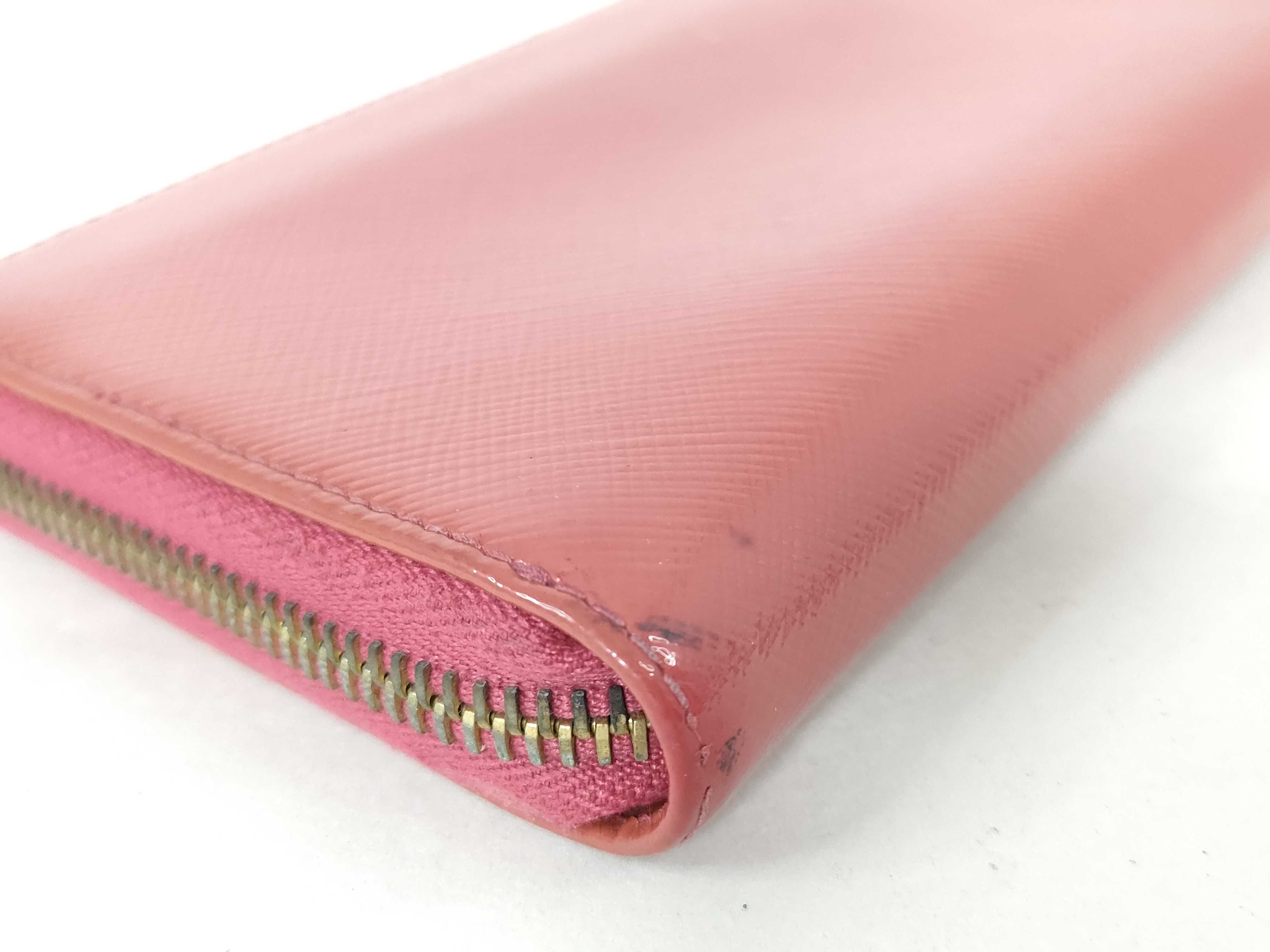 wallet — view 3