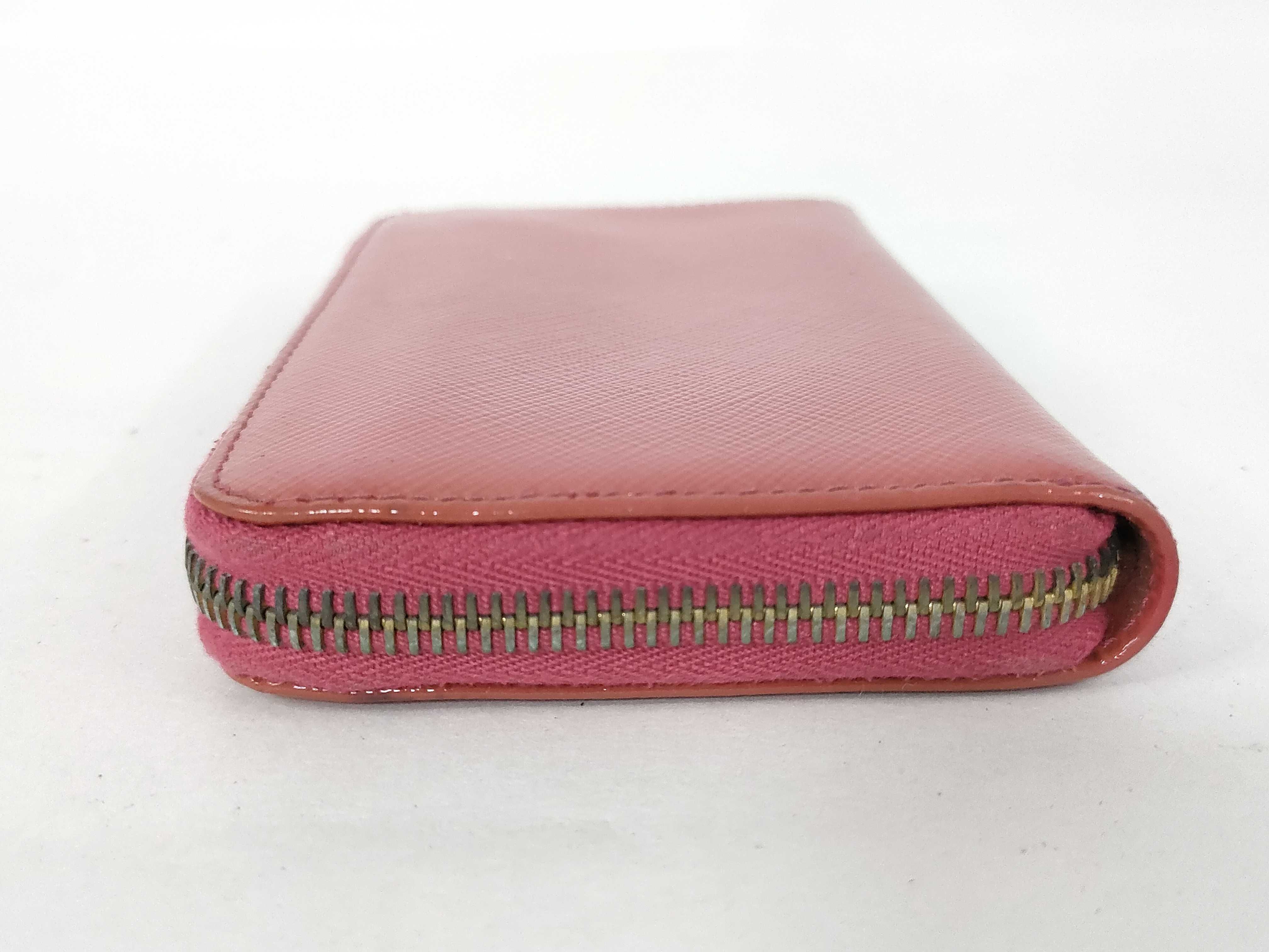 wallet — view 4